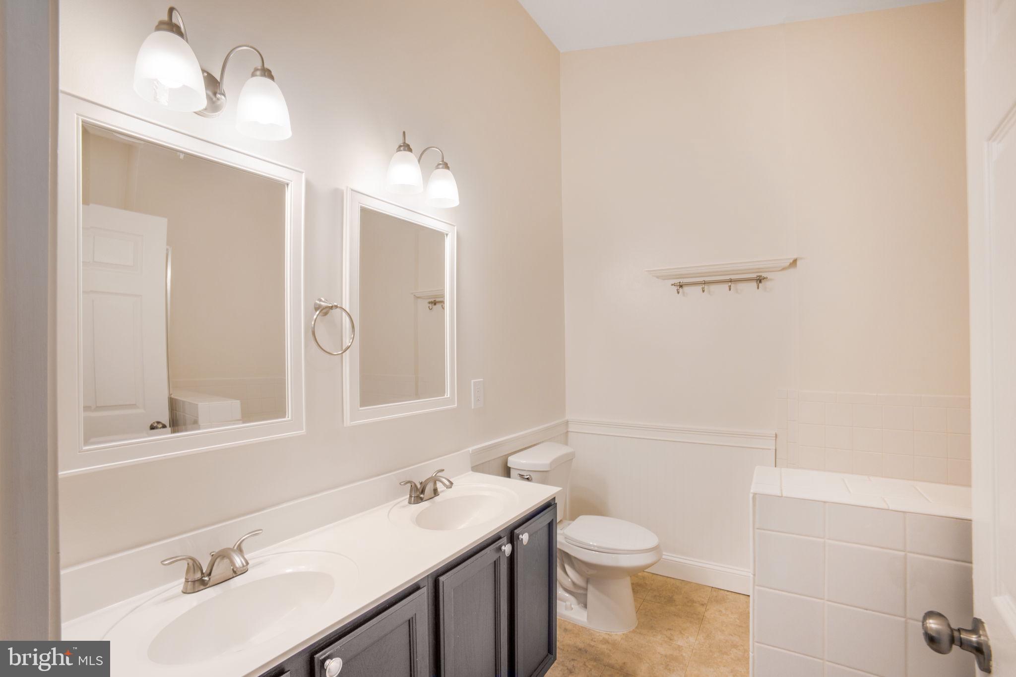 SOUTH RIDING - Residential Lease