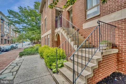 536 S Charles Street Unit R77, Baltimore, MD MLS: MDBA2215116