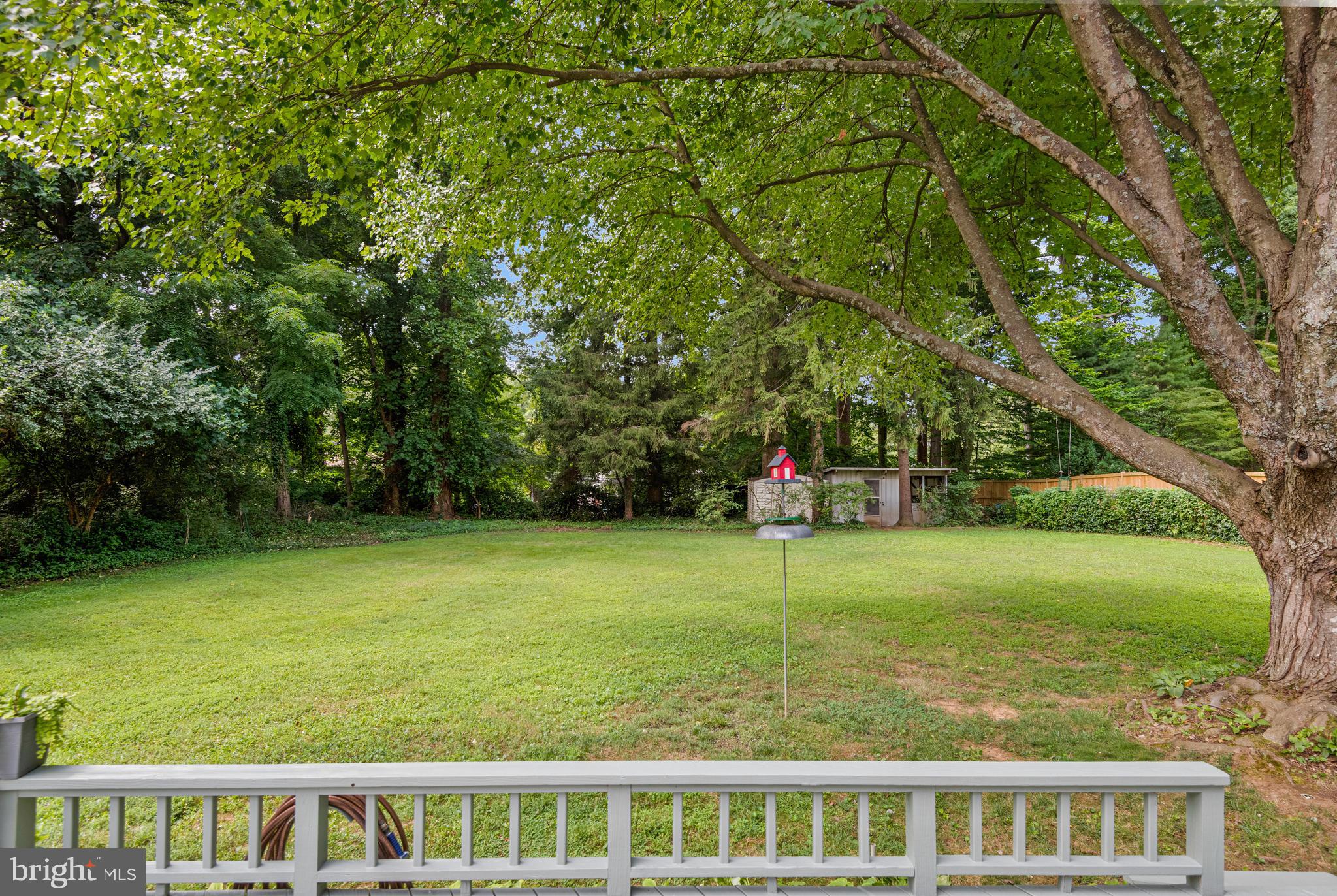 FAIRFAX ACRES - Residential