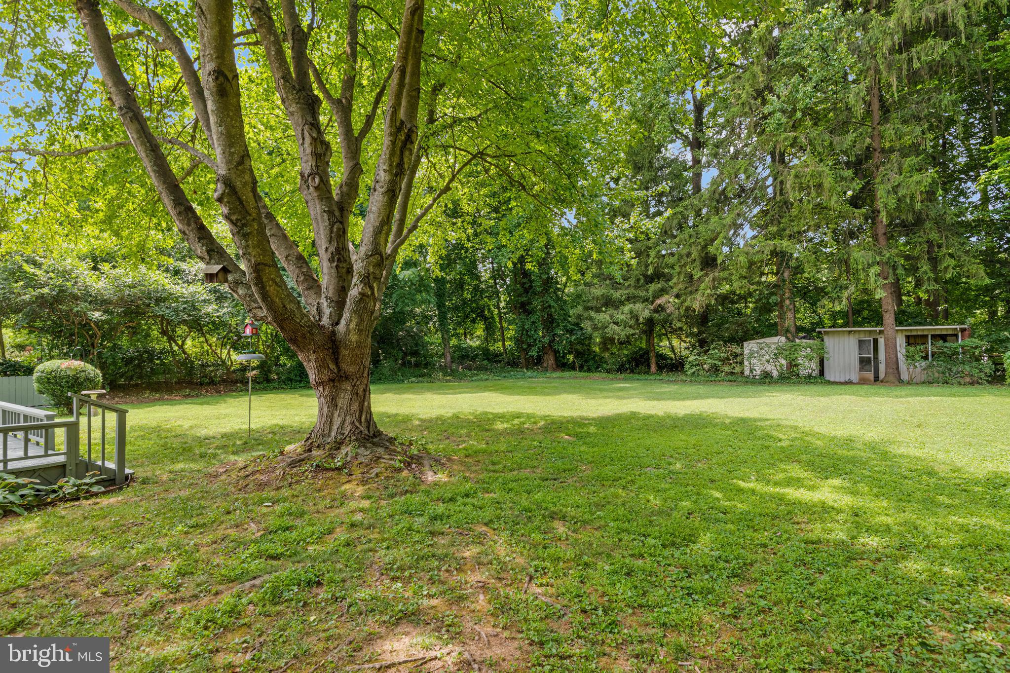 FAIRFAX ACRES - Residential