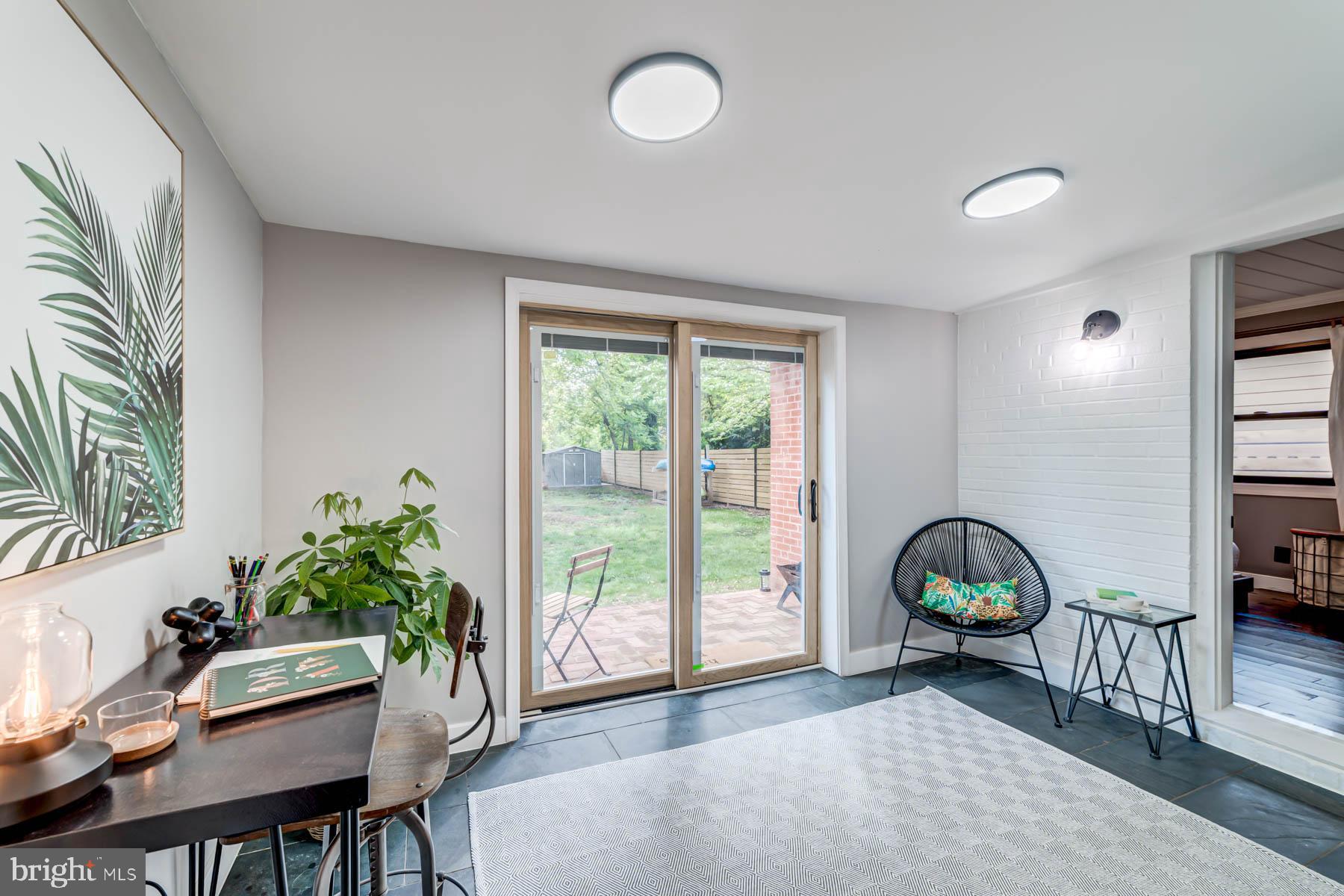 NEW ALEXANDRIA - Residential