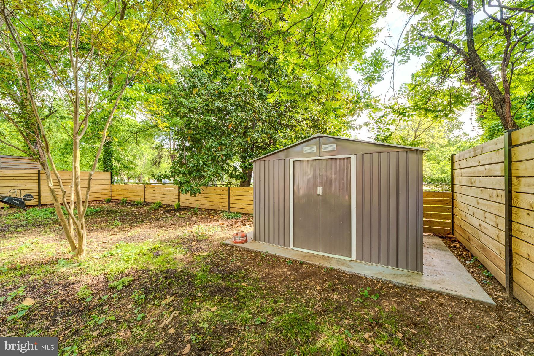 NEW ALEXANDRIA - Residential