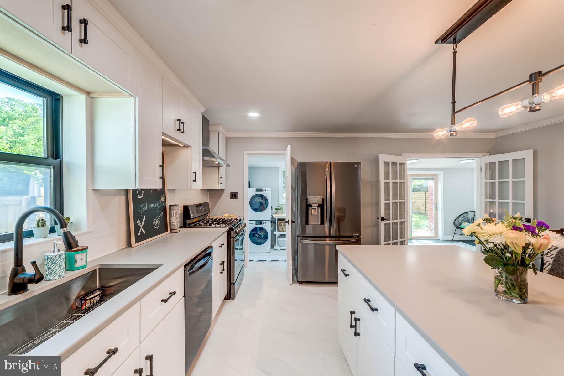 NEW ALEXANDRIA - Residential