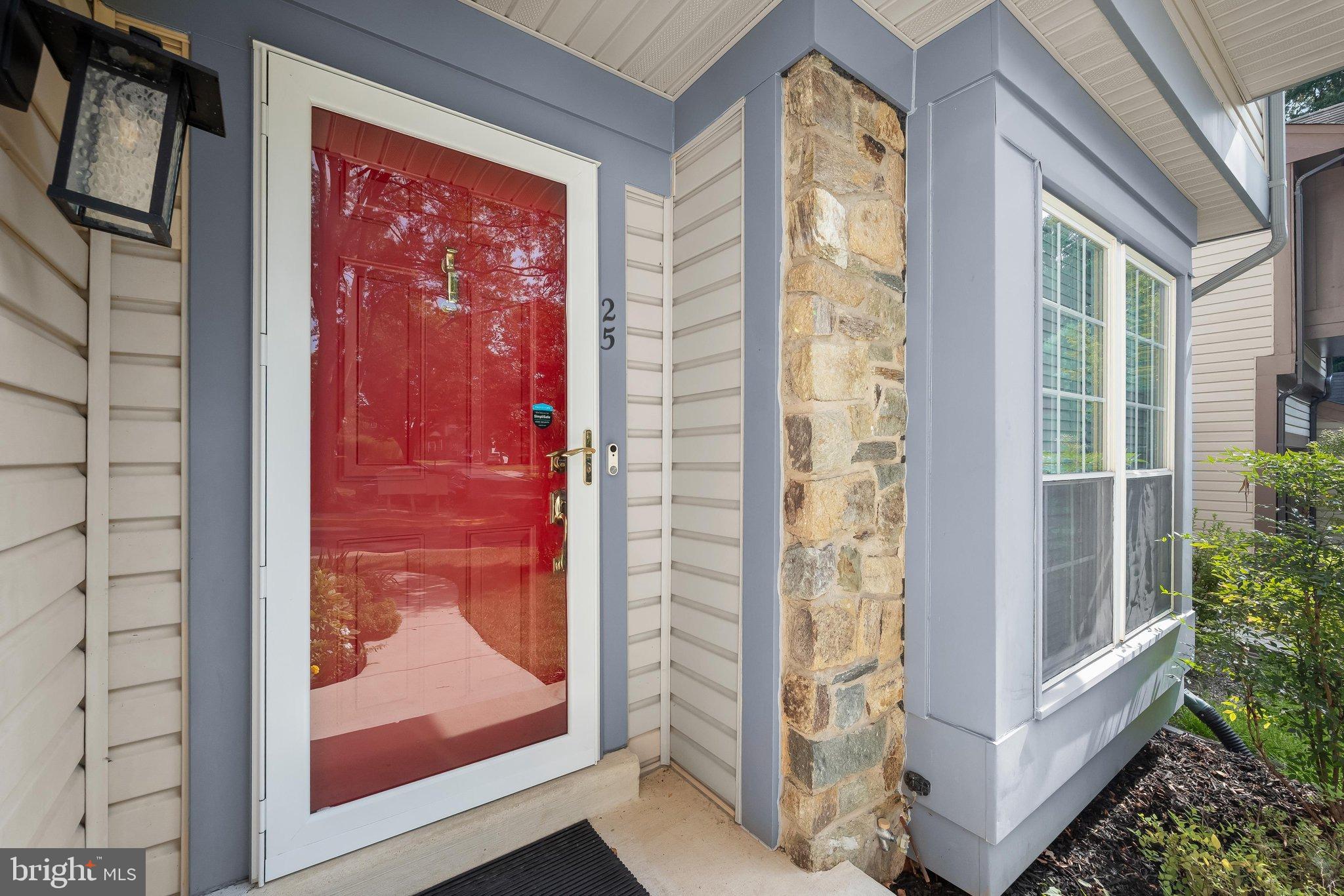 25 TIVOLI LAKE COURT