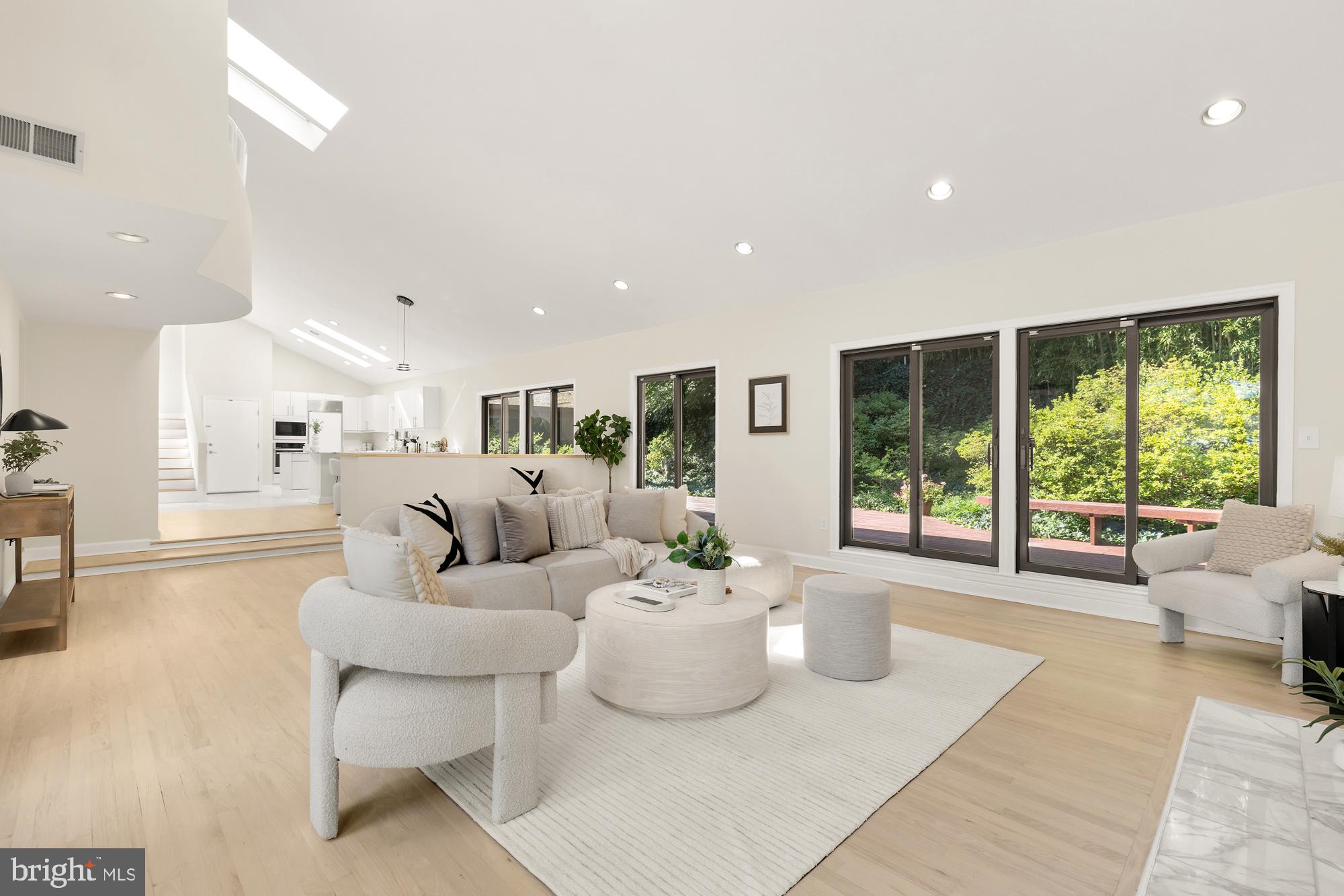 ALTA VISTA TERRACE - Residential