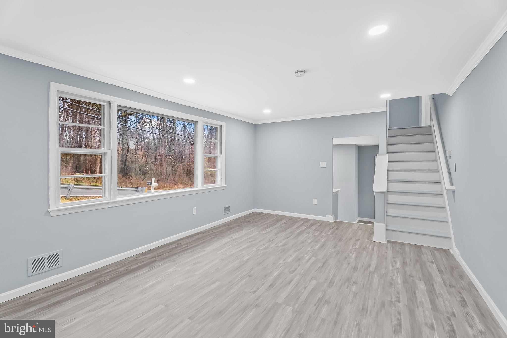 BROADVIEW - Residential