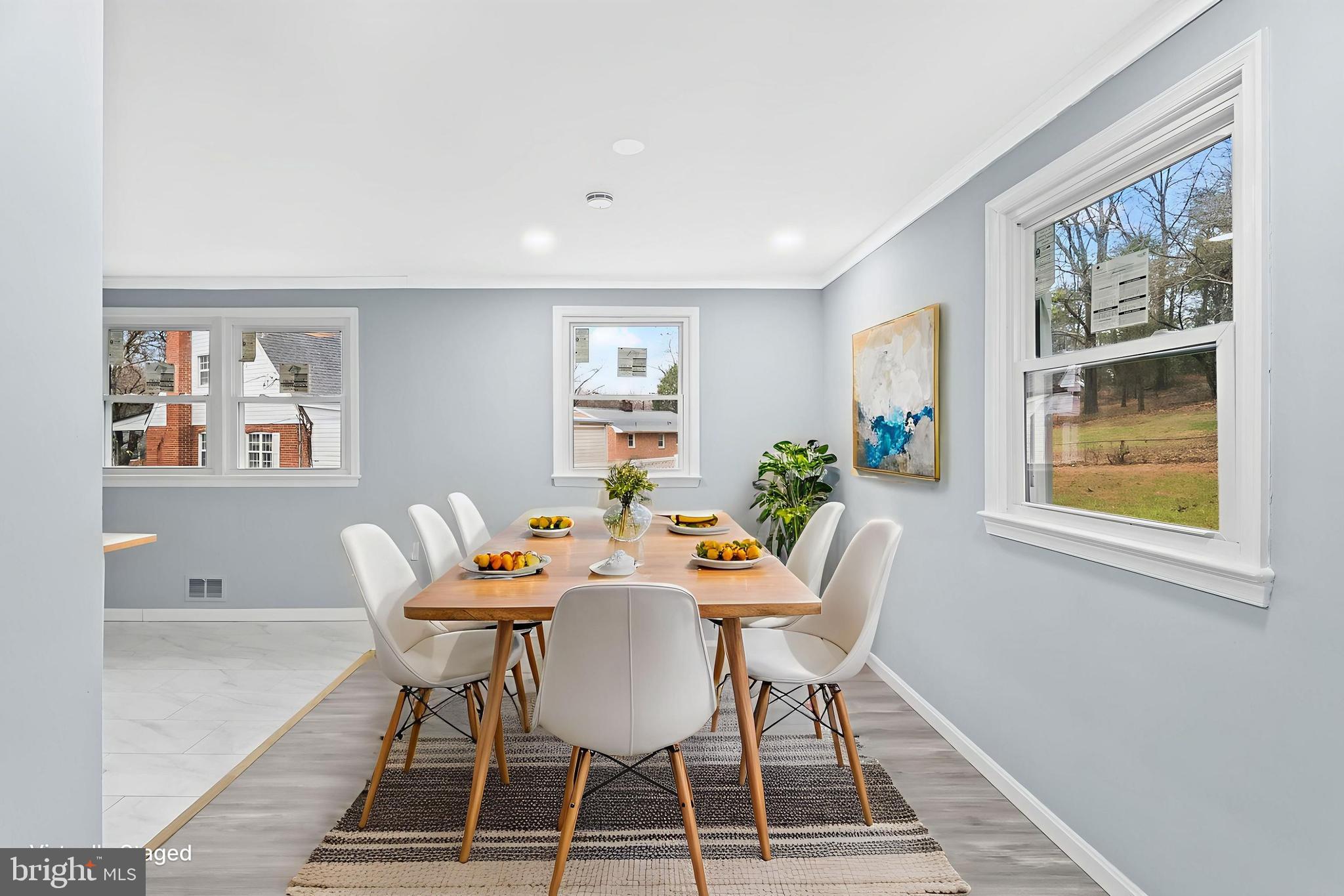 BROADVIEW - Residential