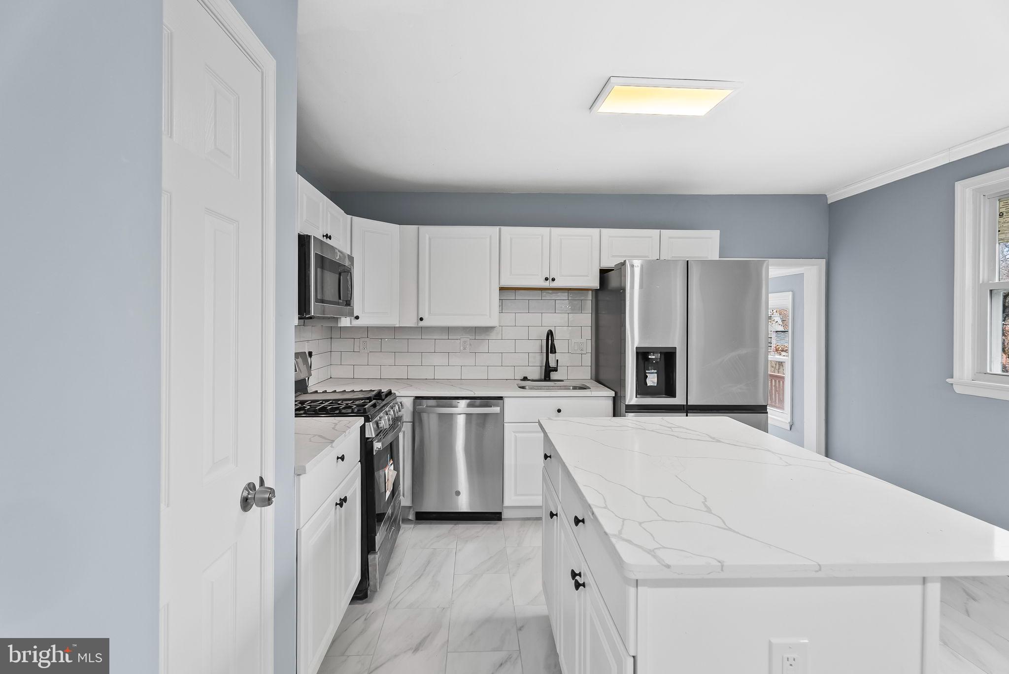 BROADVIEW - Residential