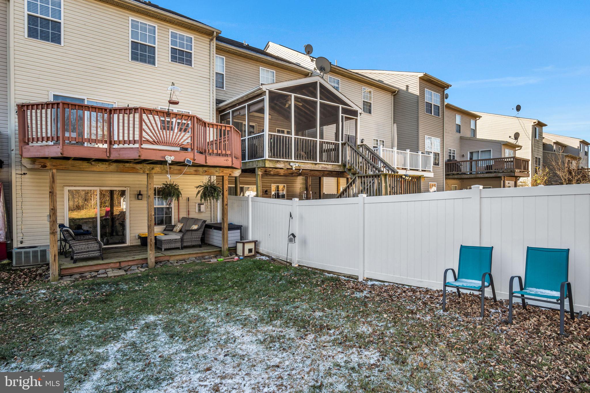 BISCAYNE WOODS - Residential