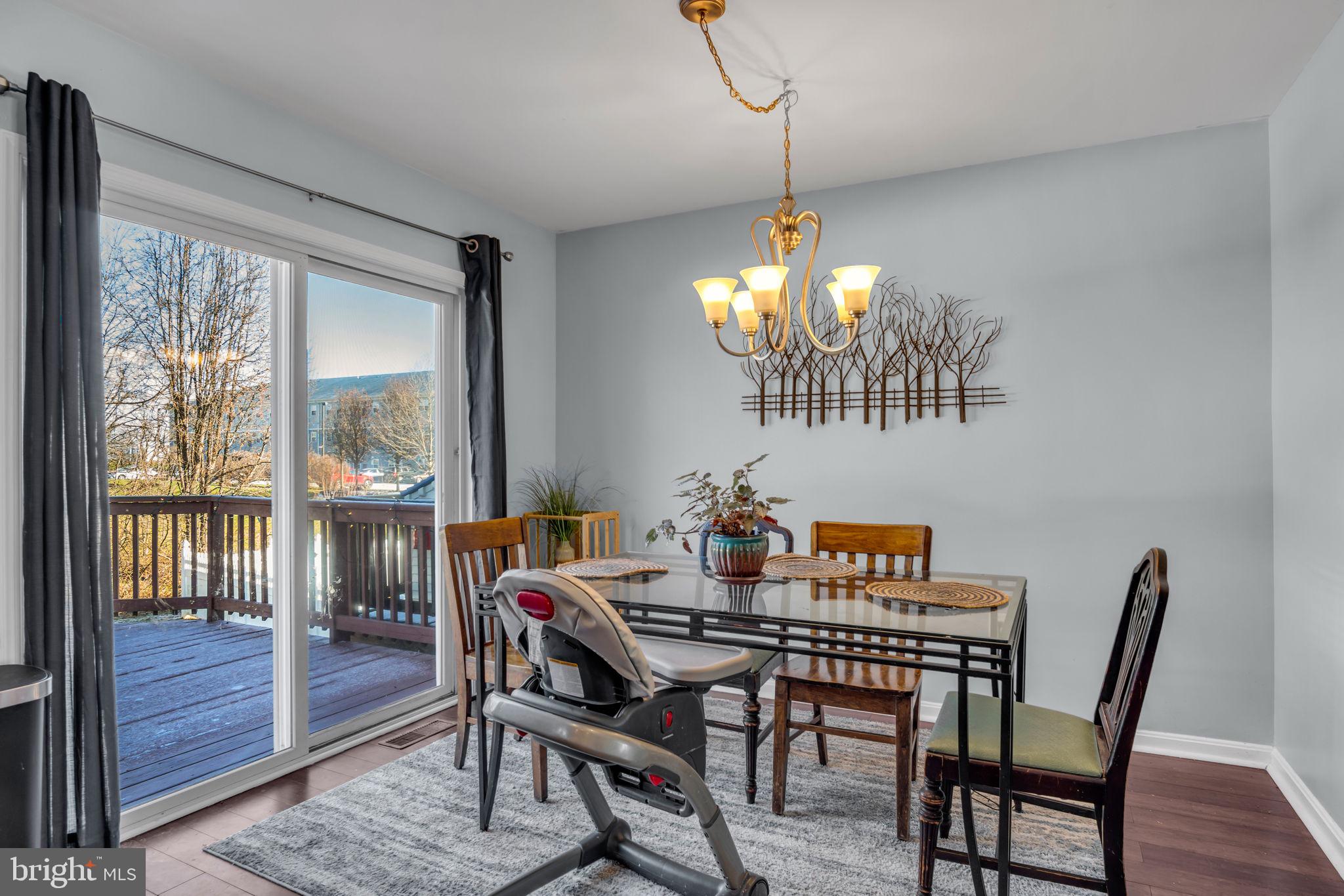 BISCAYNE WOODS - Residential