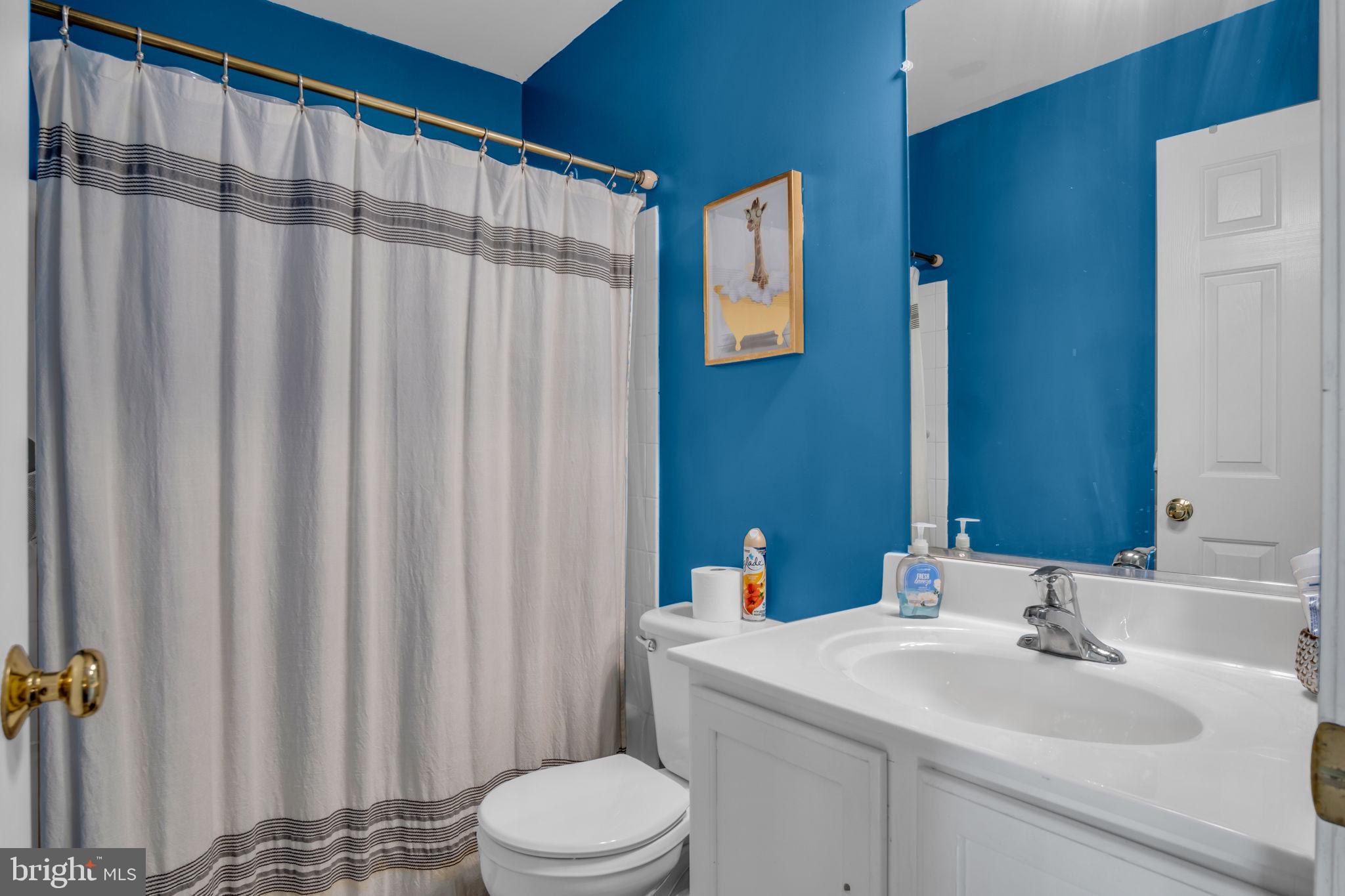 BISCAYNE WOODS - Residential