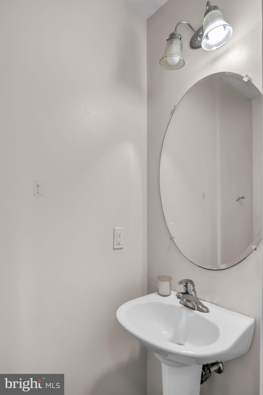 BISCAYNE WOODS - Residential