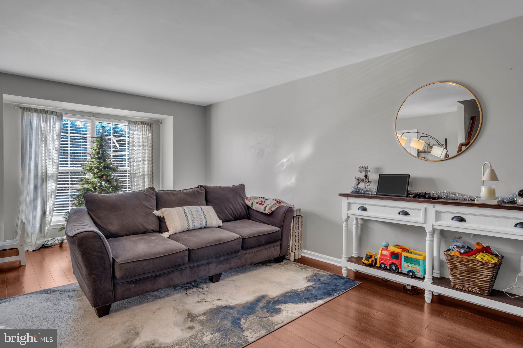 BISCAYNE WOODS - Residential