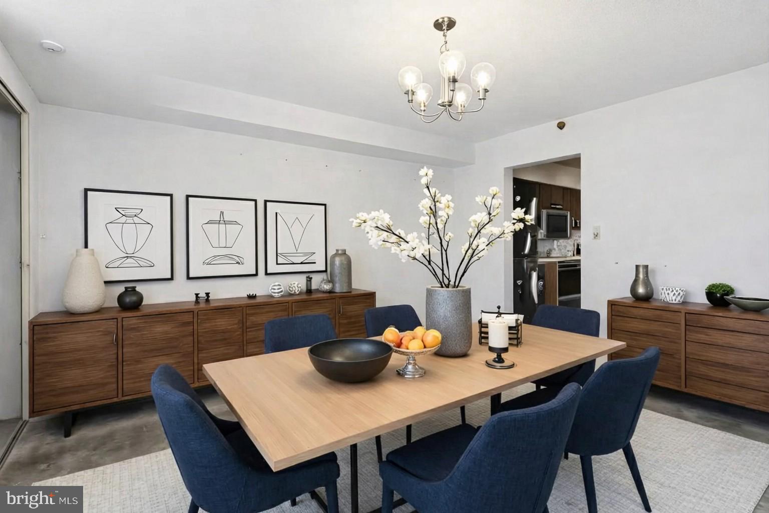 SKYLINE HOUSE - Residential