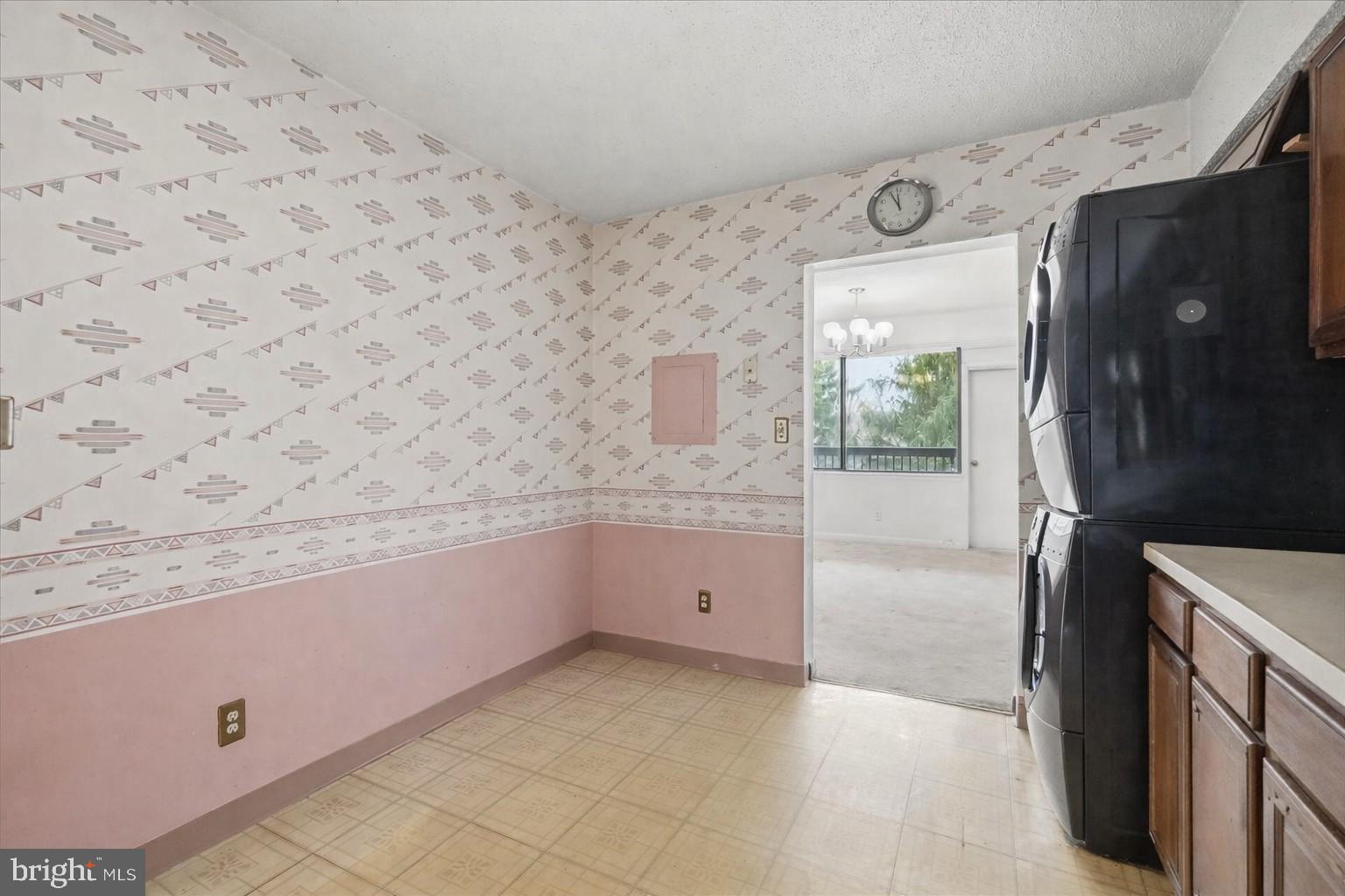 SKYLINE HOUSE - Residential