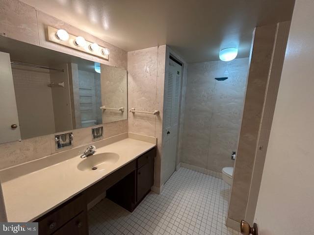 SKYLINE HOUSE - Residential