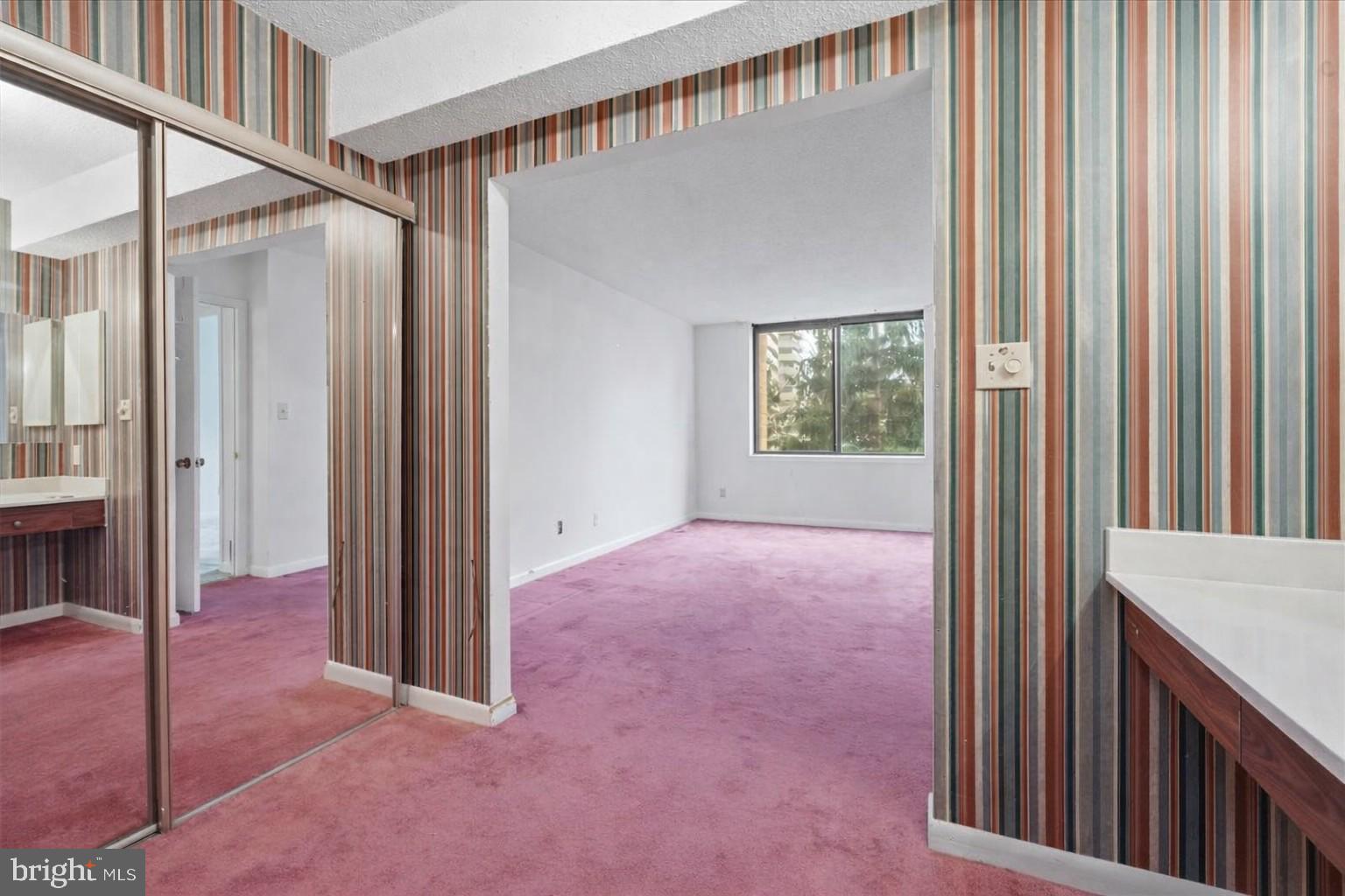 SKYLINE HOUSE - Residential