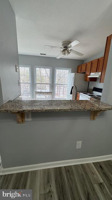 7927 FOXCREST COURT 7927