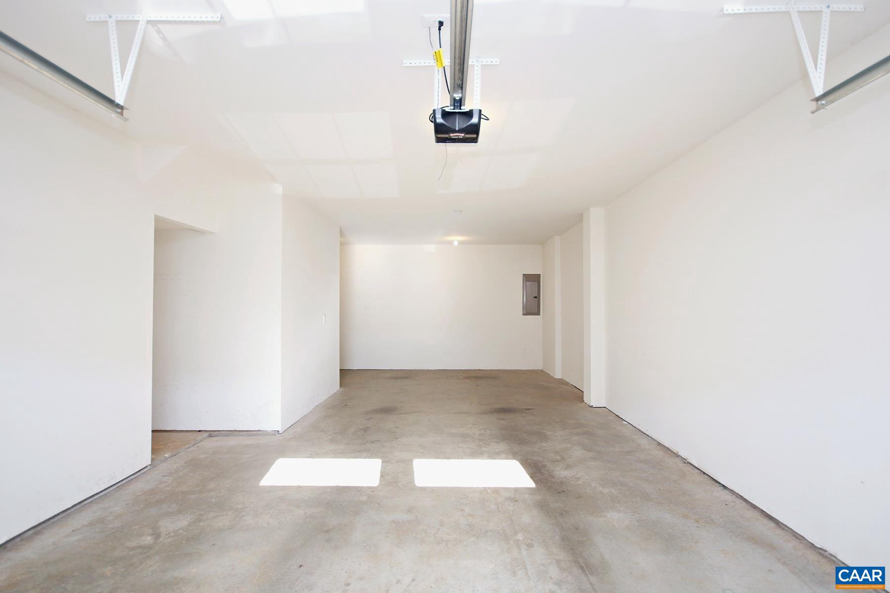 PAVILIONS AT PANTOPS - Residential Lease