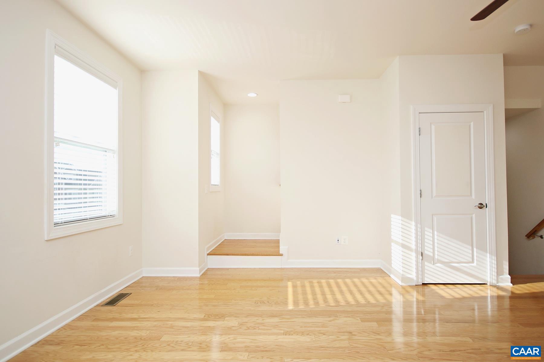 PAVILIONS AT PANTOPS - Residential Lease