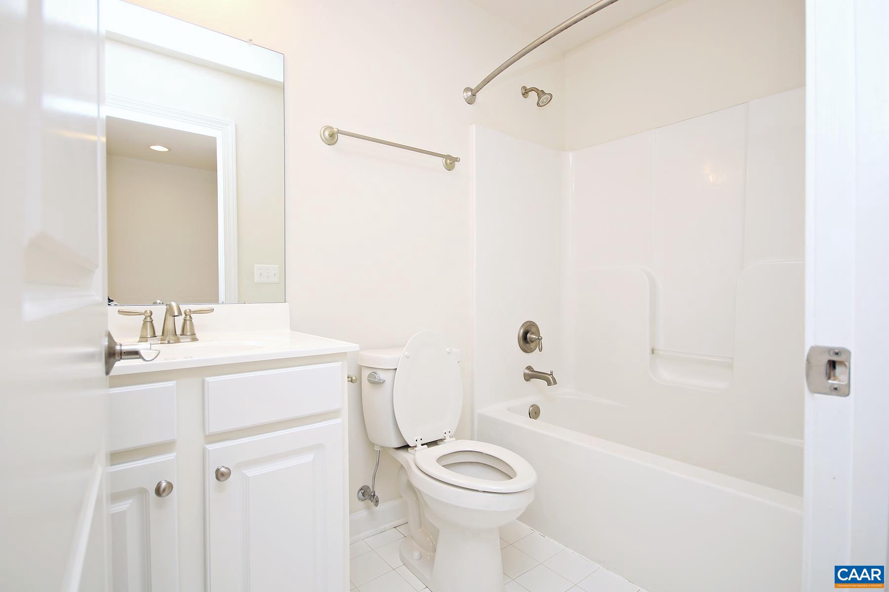 PAVILIONS AT PANTOPS - Residential Lease