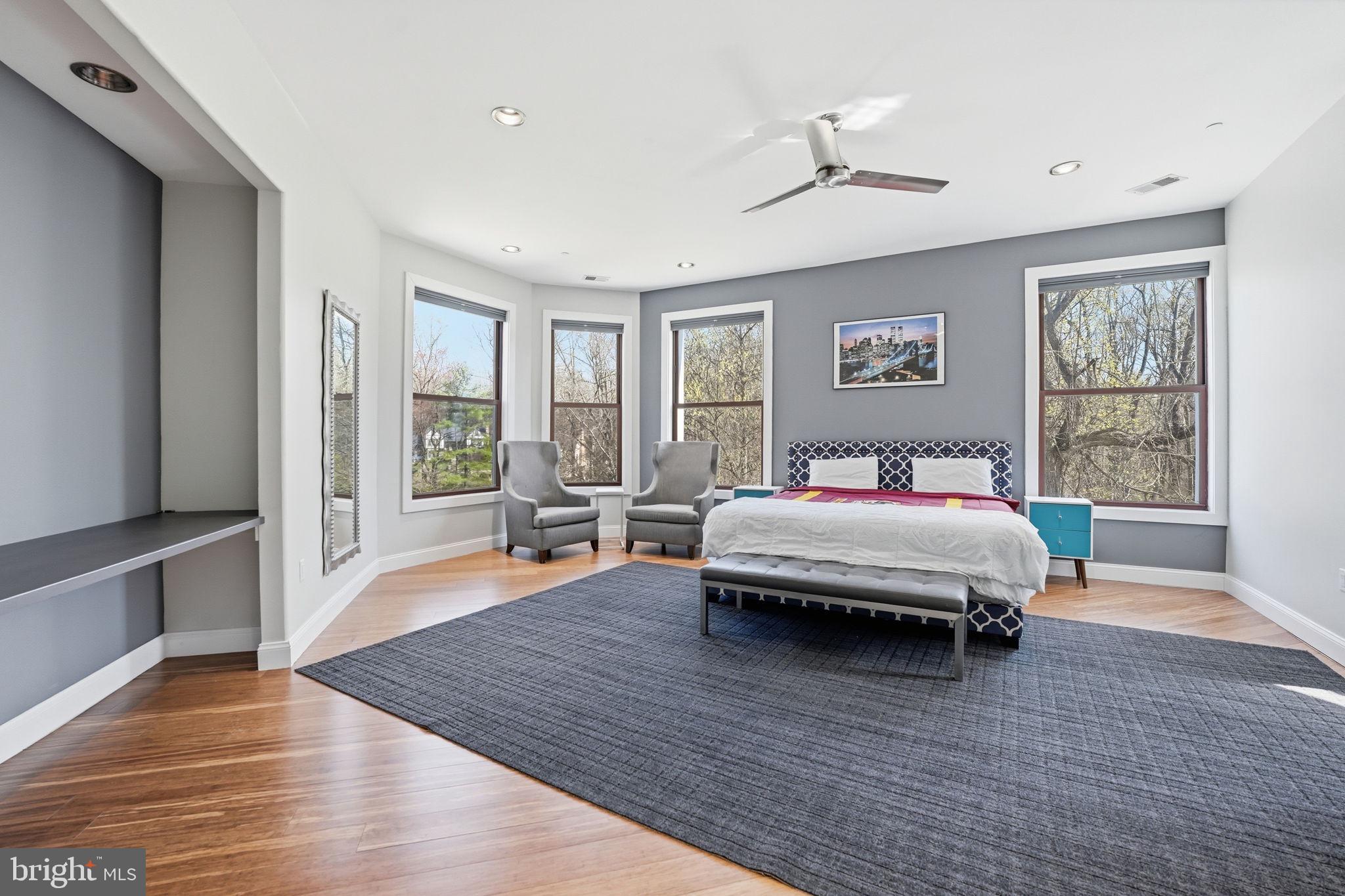 PT ROCKVILLE OUT RES 3 - Residential