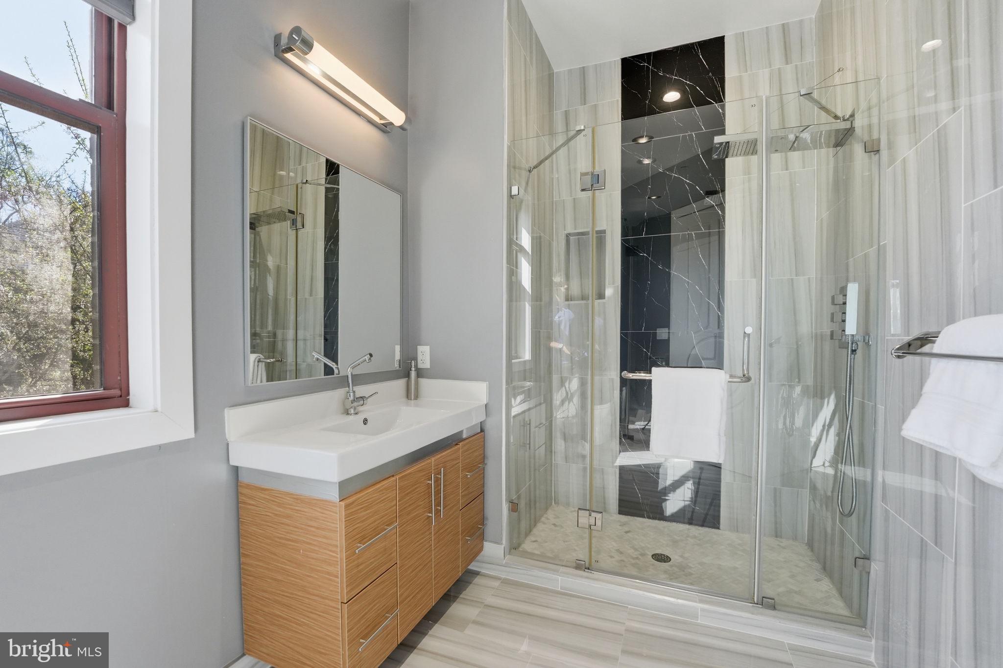 PT ROCKVILLE OUT RES 3 - Residential