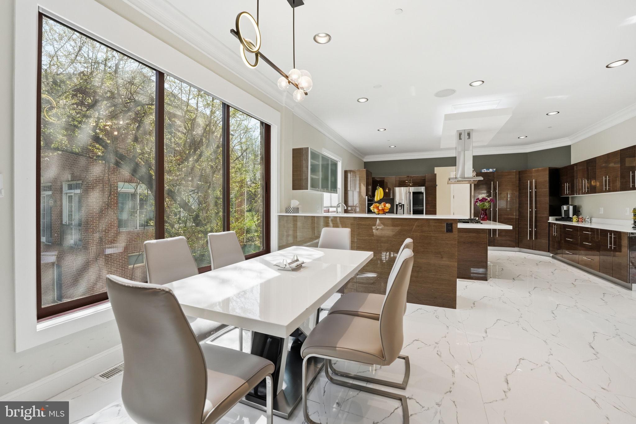 PT ROCKVILLE OUT RES 3 - Residential