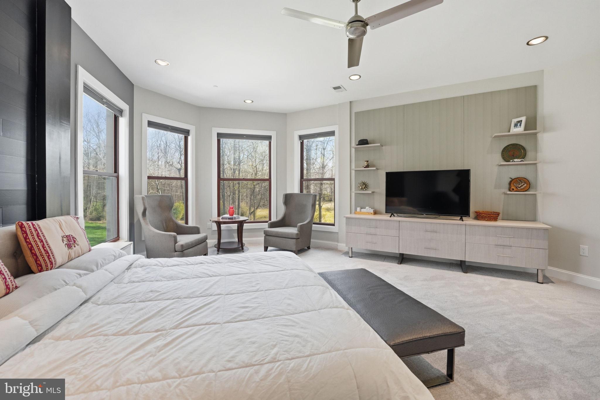 PT ROCKVILLE OUT RES 3 - Residential