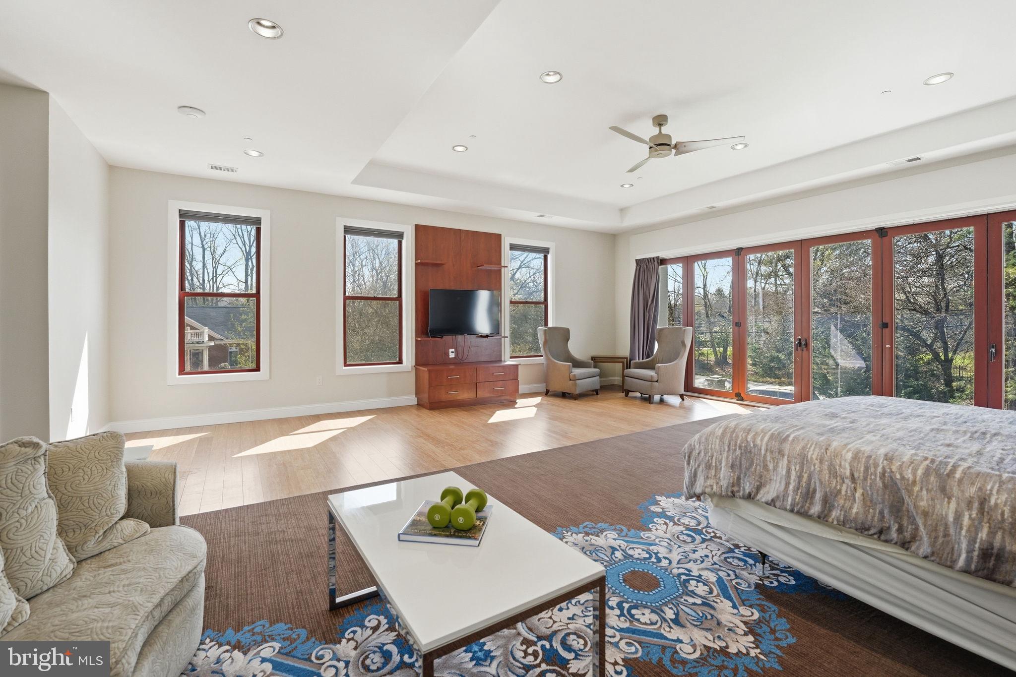 PT ROCKVILLE OUT RES 3 - Residential