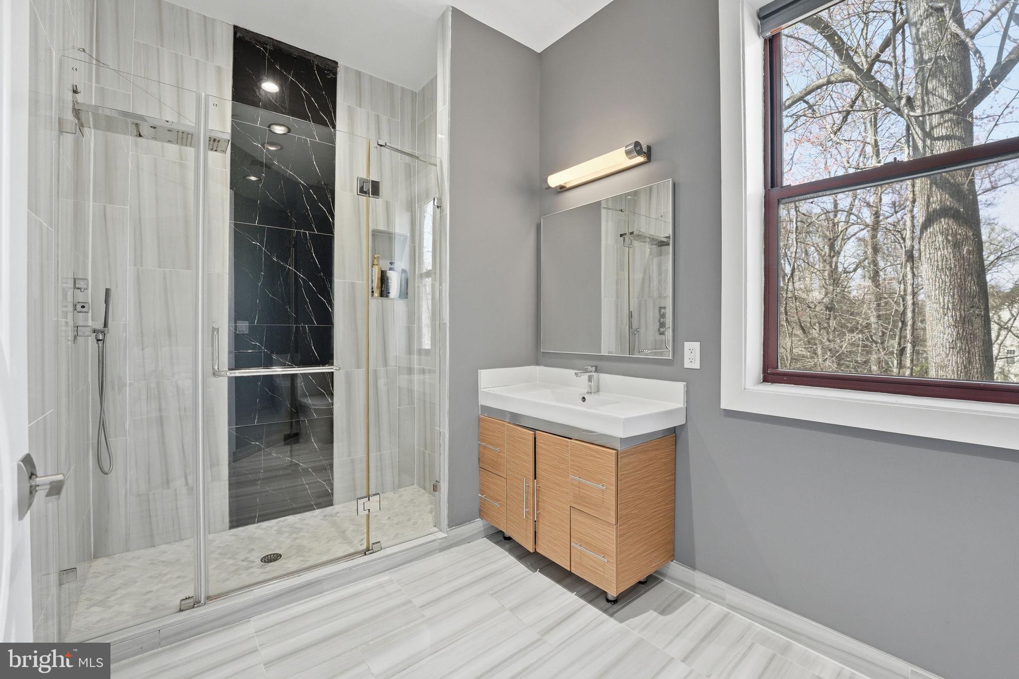 PT ROCKVILLE OUT RES 3 - Residential