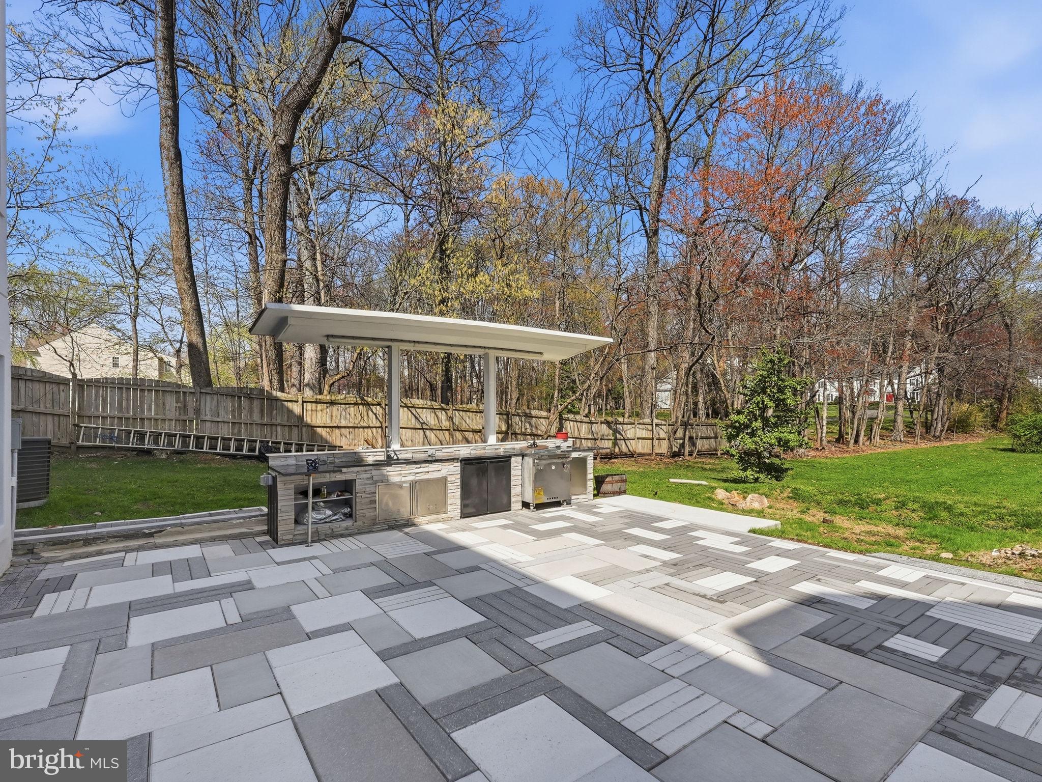 PT ROCKVILLE OUT RES 3 - Residential