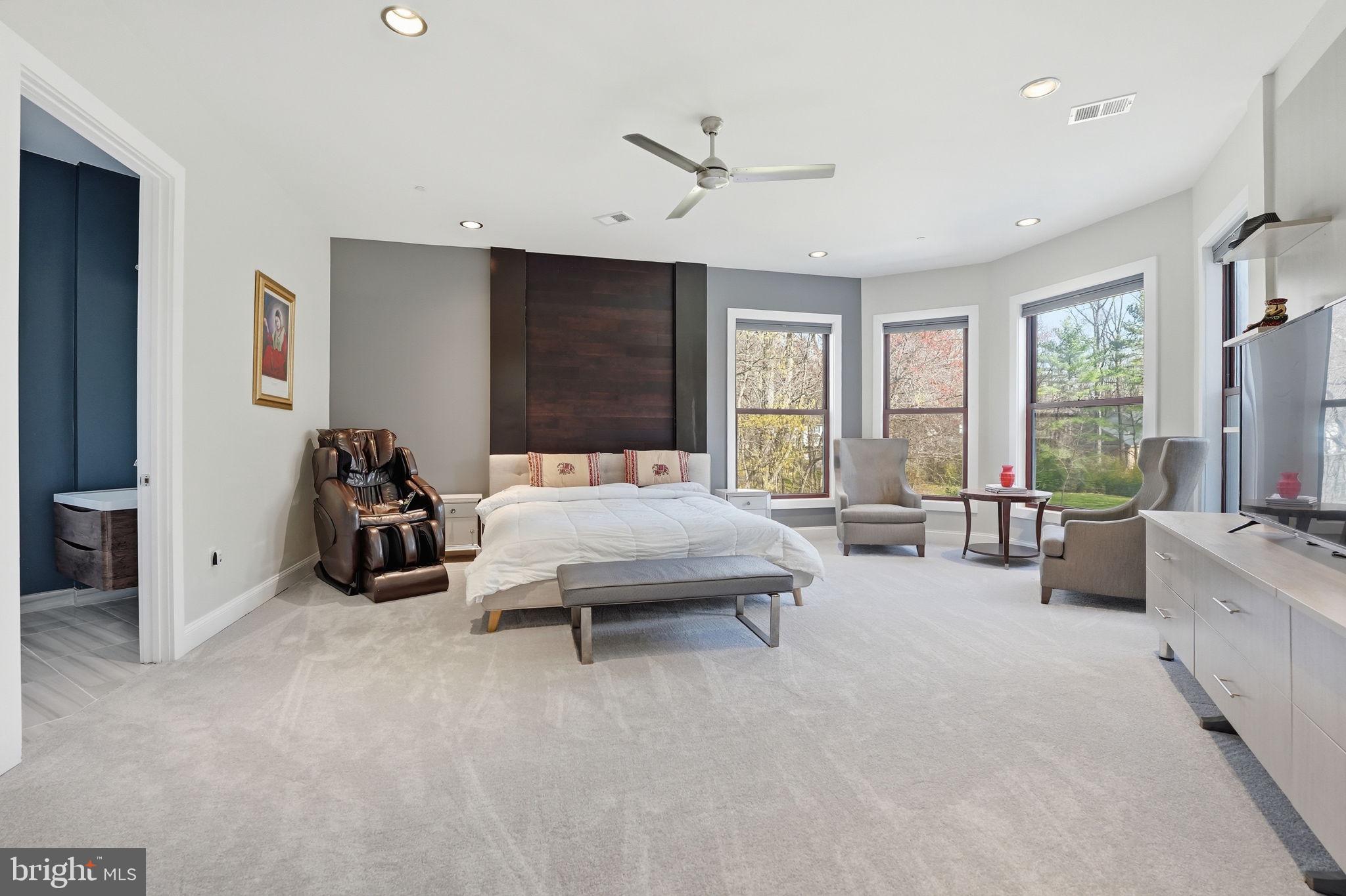 PT ROCKVILLE OUT RES 3 - Residential