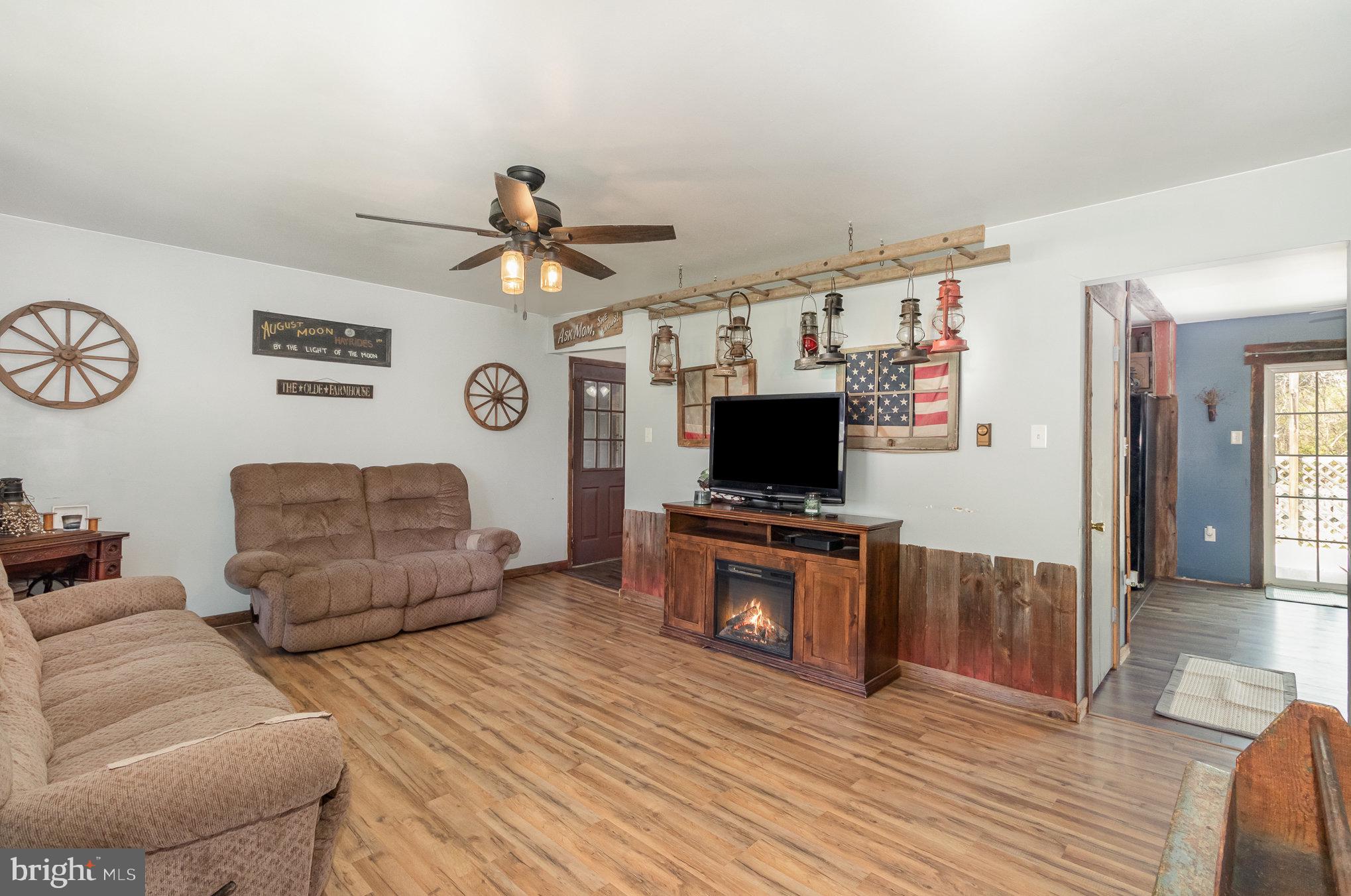 LAKE MEADE - Residential