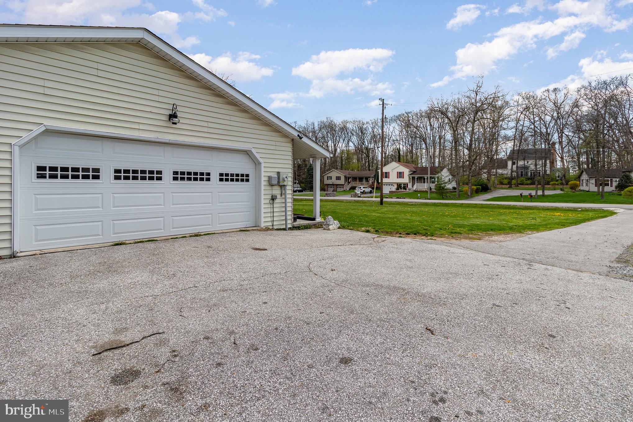 LAKE MEADE - Residential