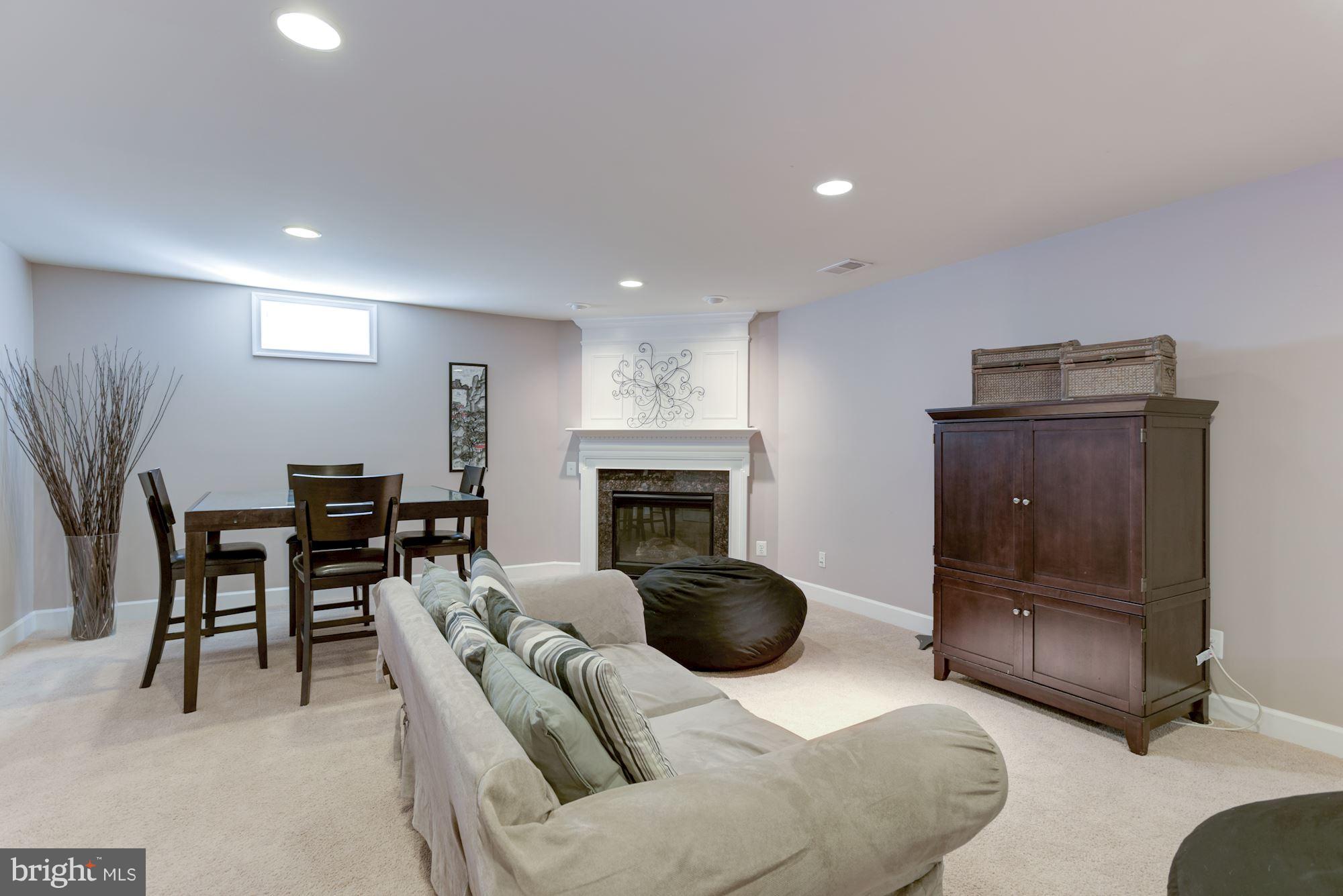 RED CEDAR - Residential