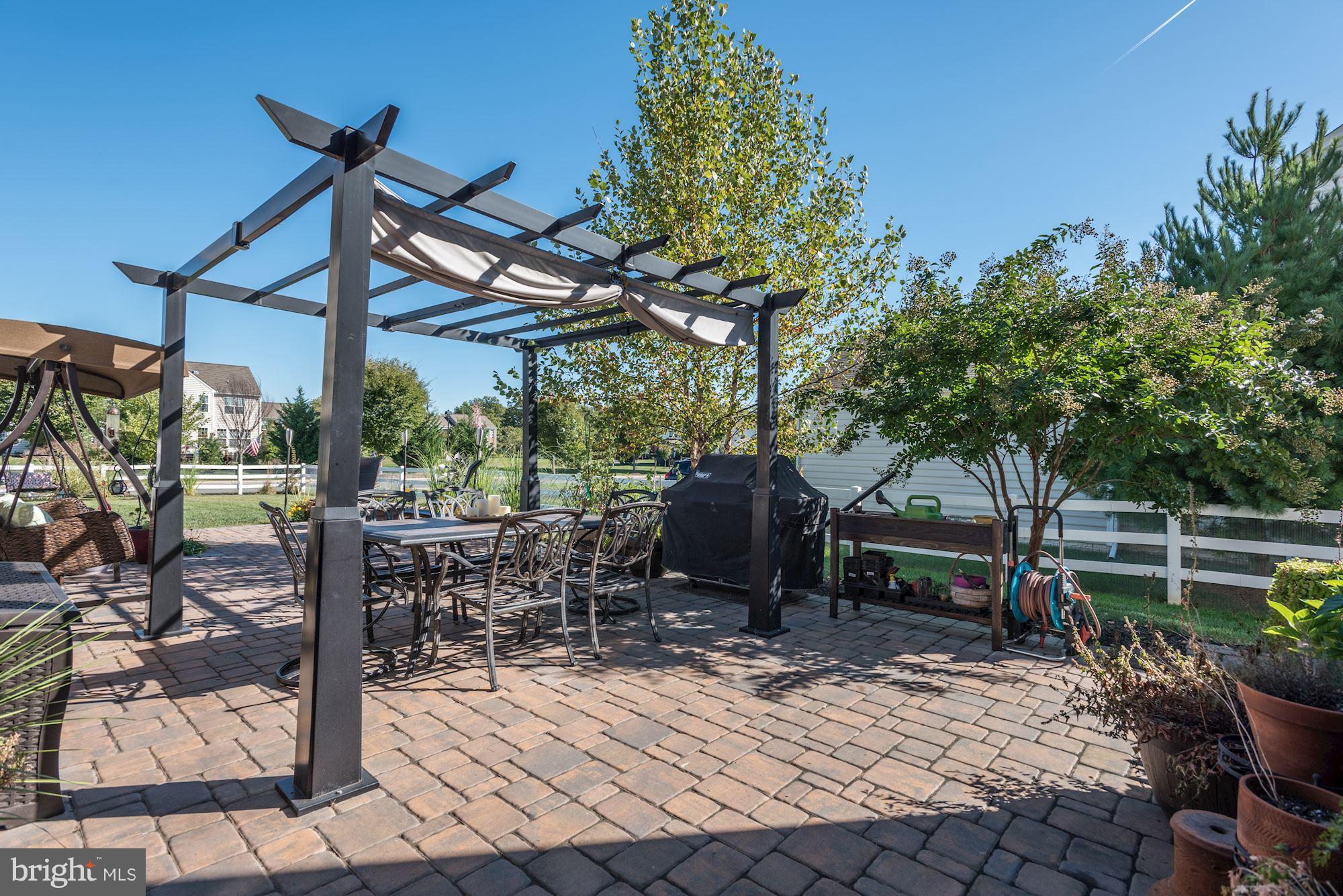 RED CEDAR - Residential