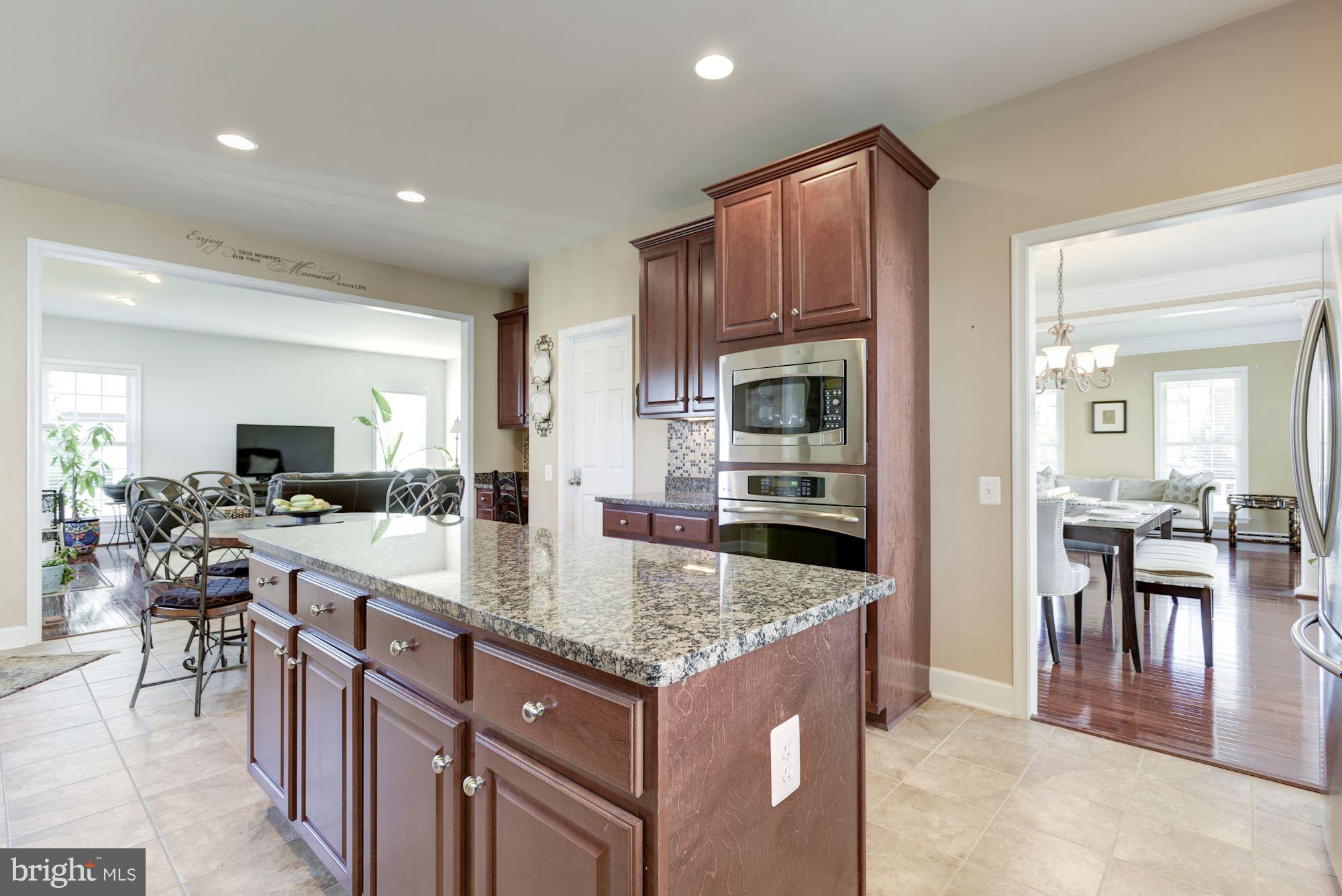 RED CEDAR - Residential