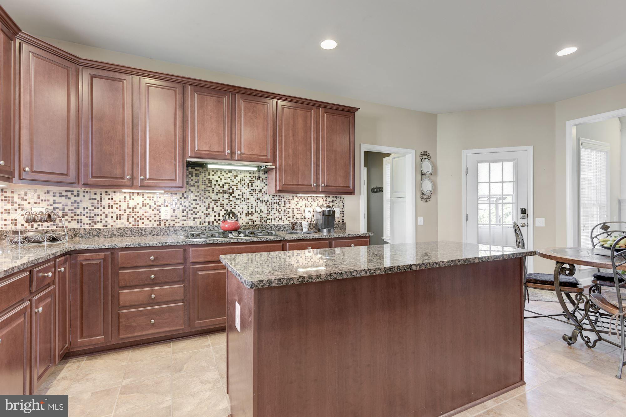 RED CEDAR - Residential