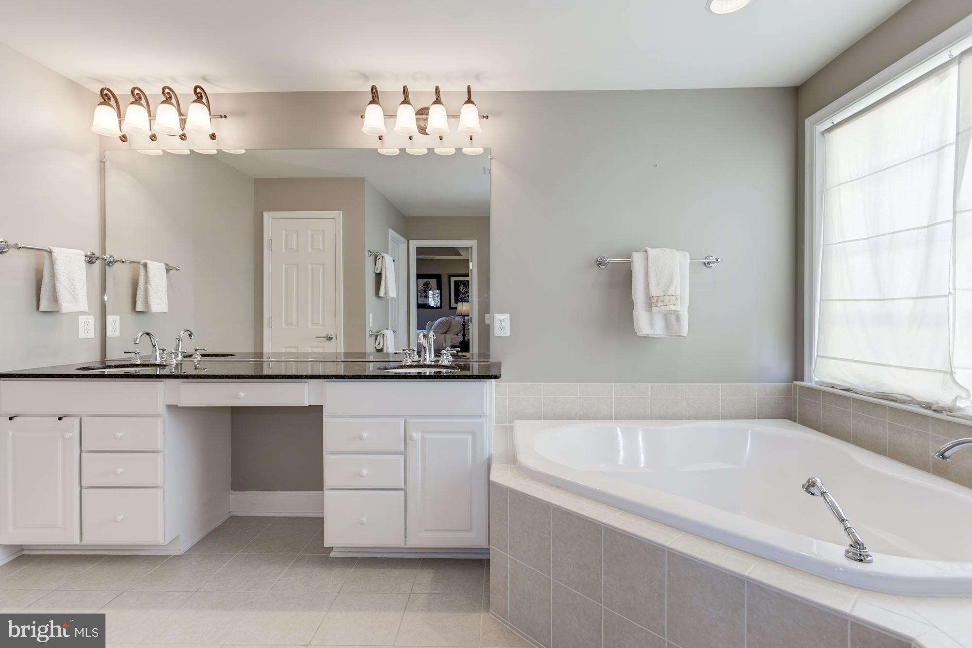 RED CEDAR - Residential