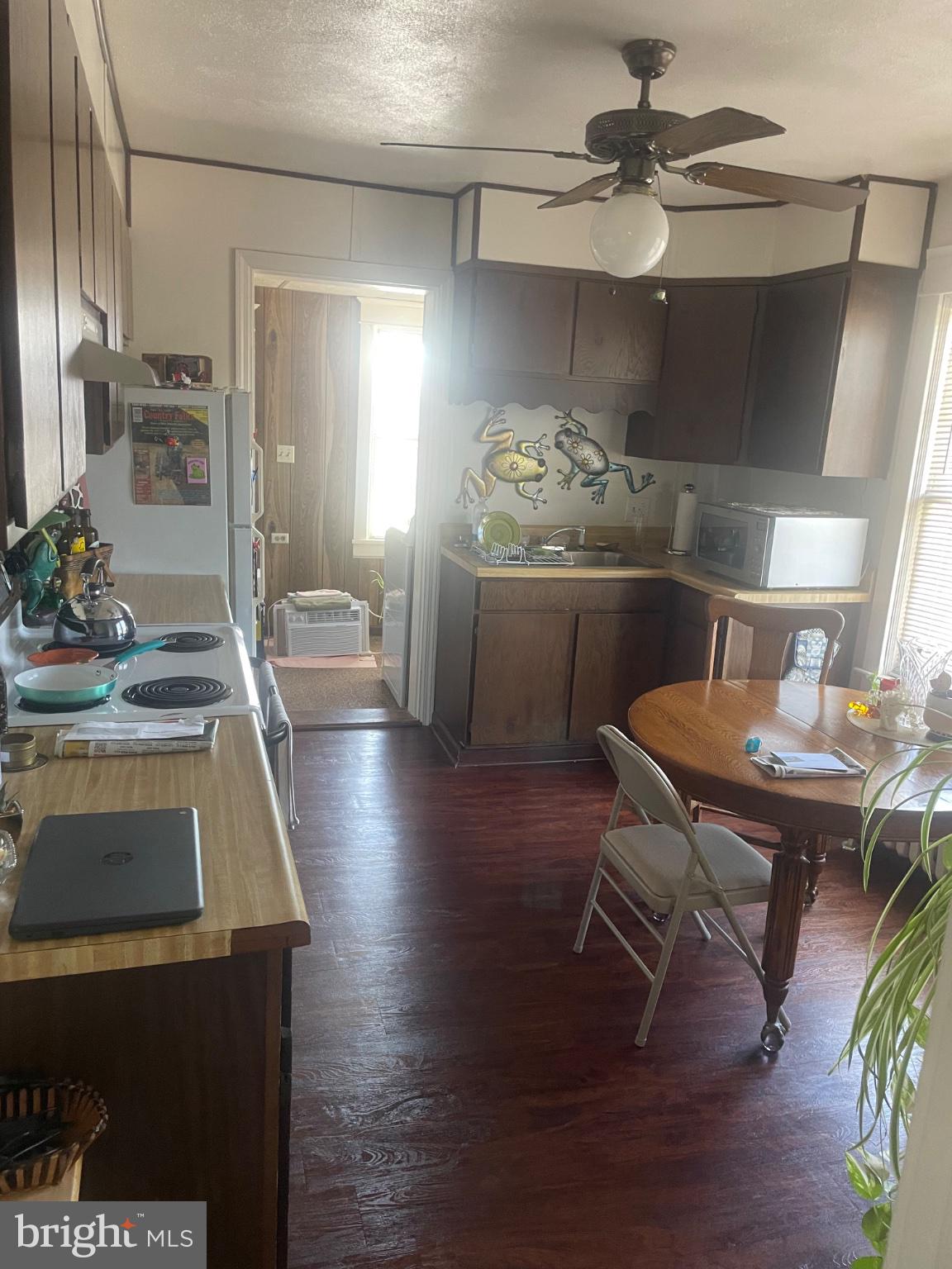 ELMWOOD - Residential Income