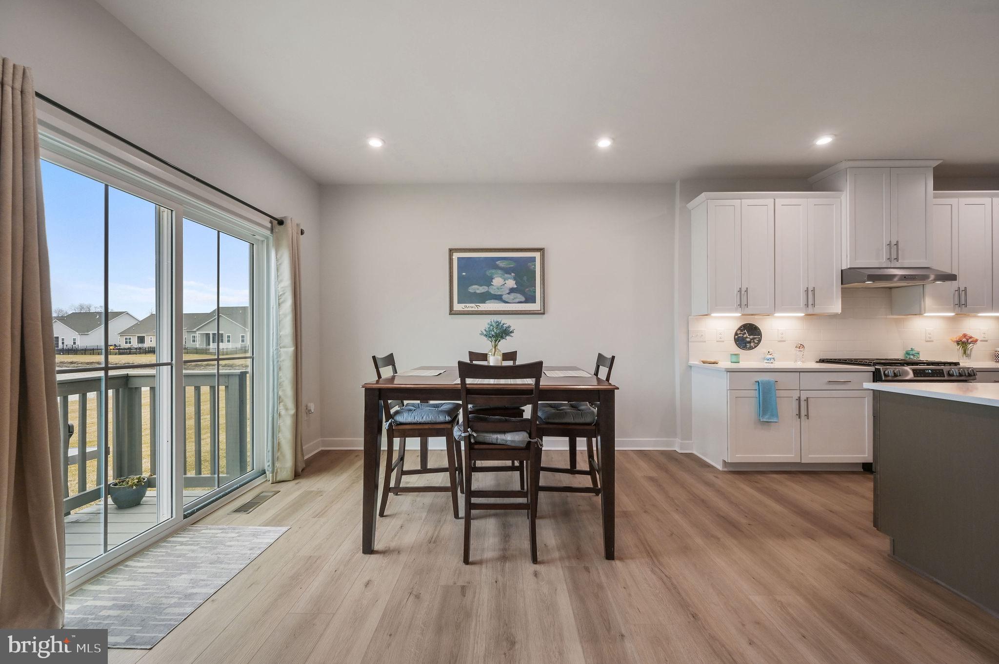 AZALEA WOODS - Residential