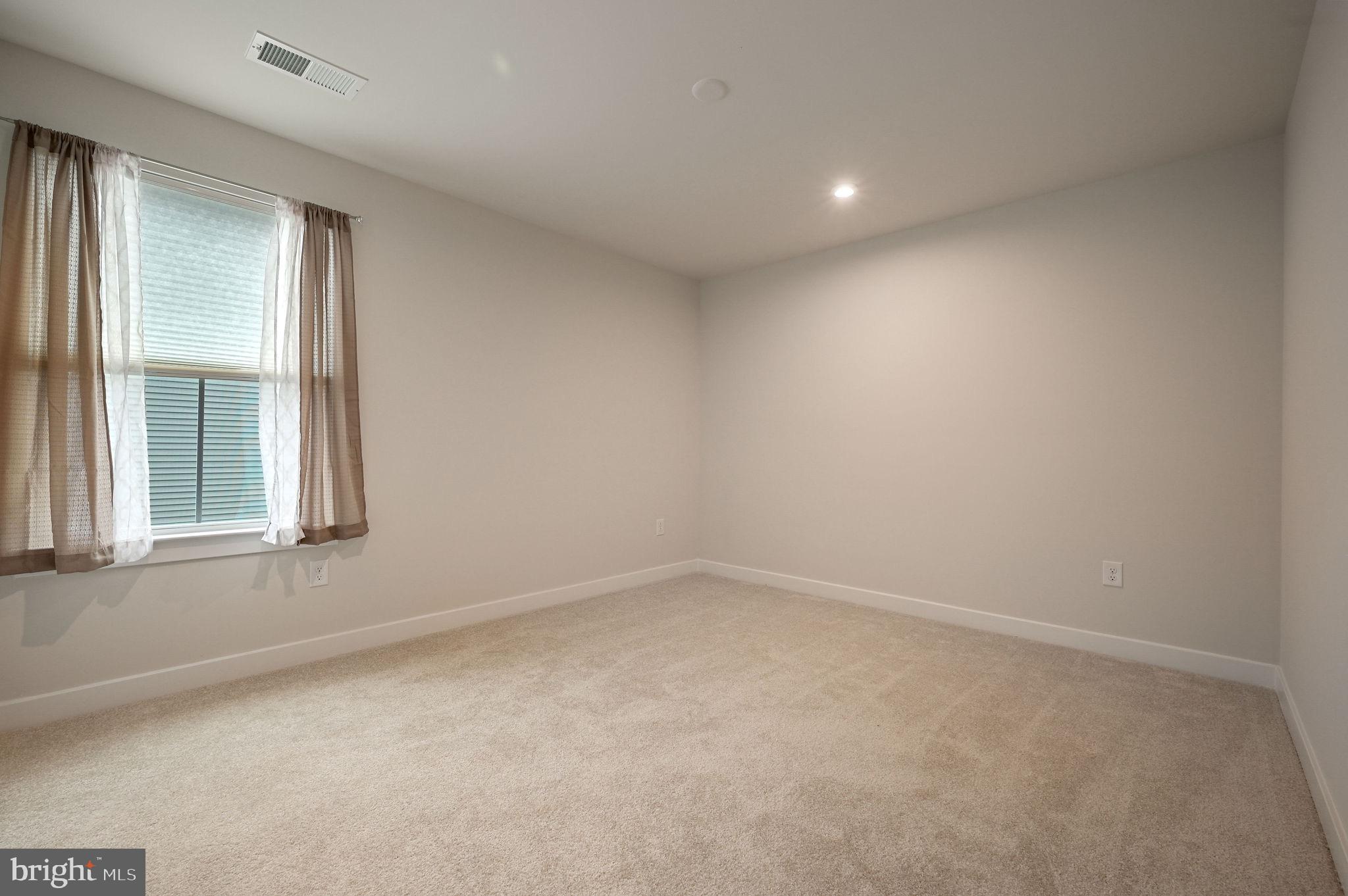 AZALEA WOODS - Residential