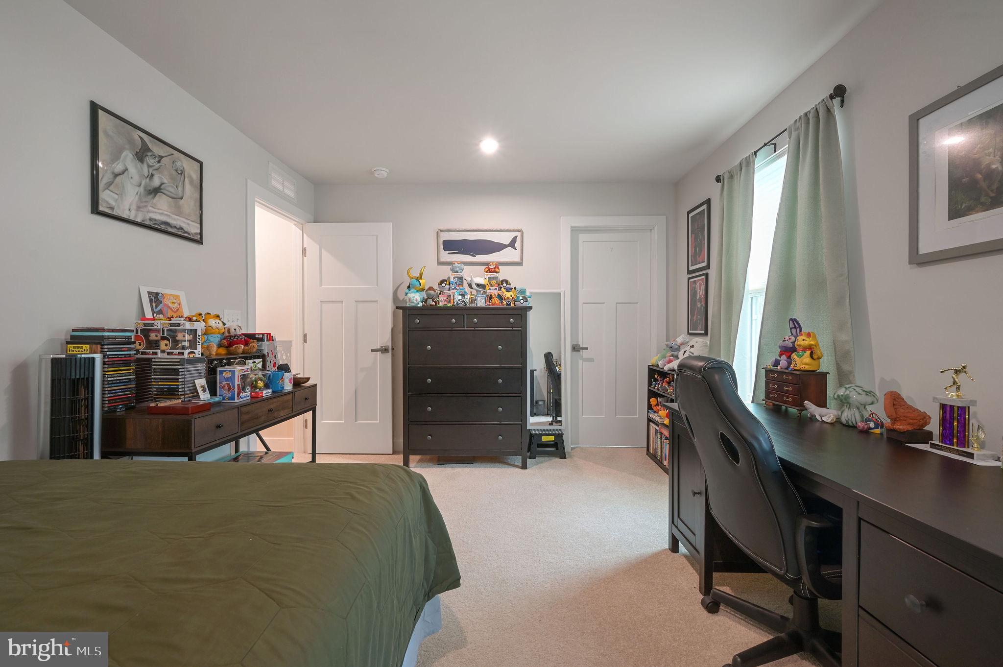 AZALEA WOODS - Residential