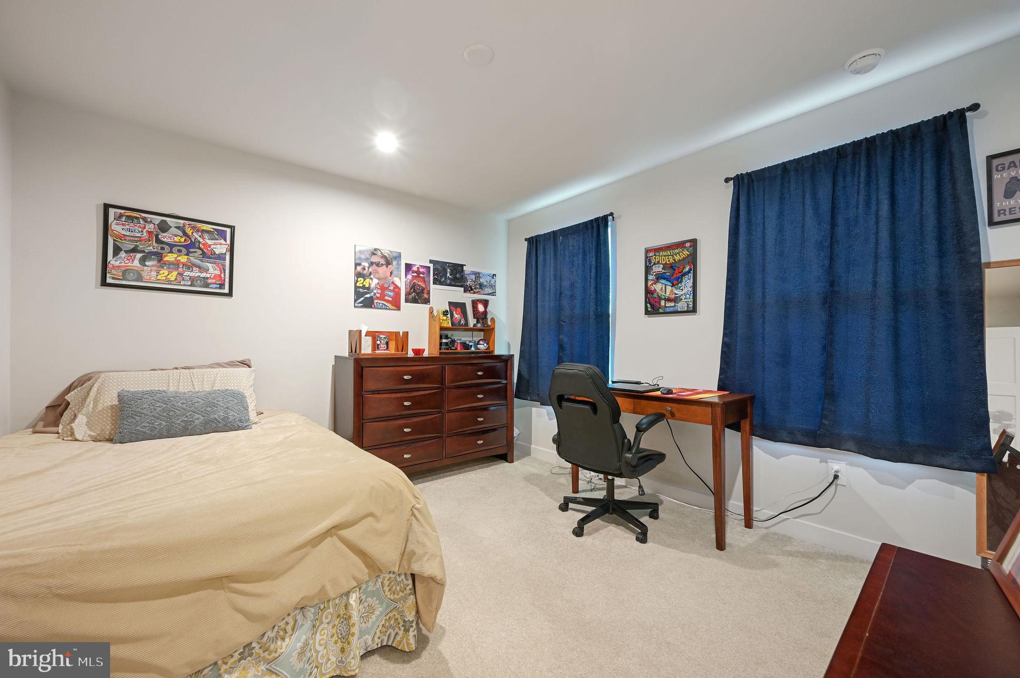 AZALEA WOODS - Residential