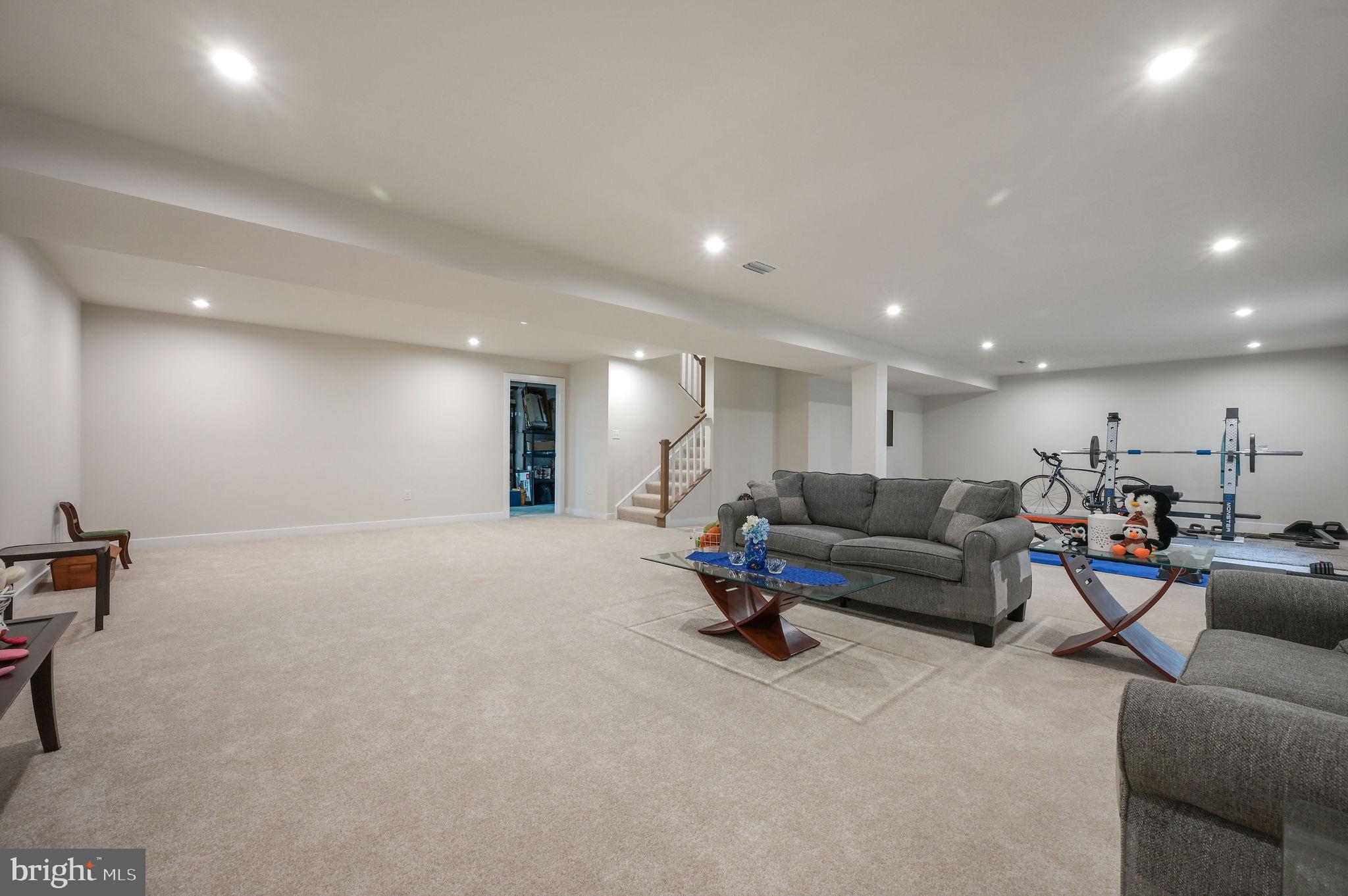 AZALEA WOODS - Residential