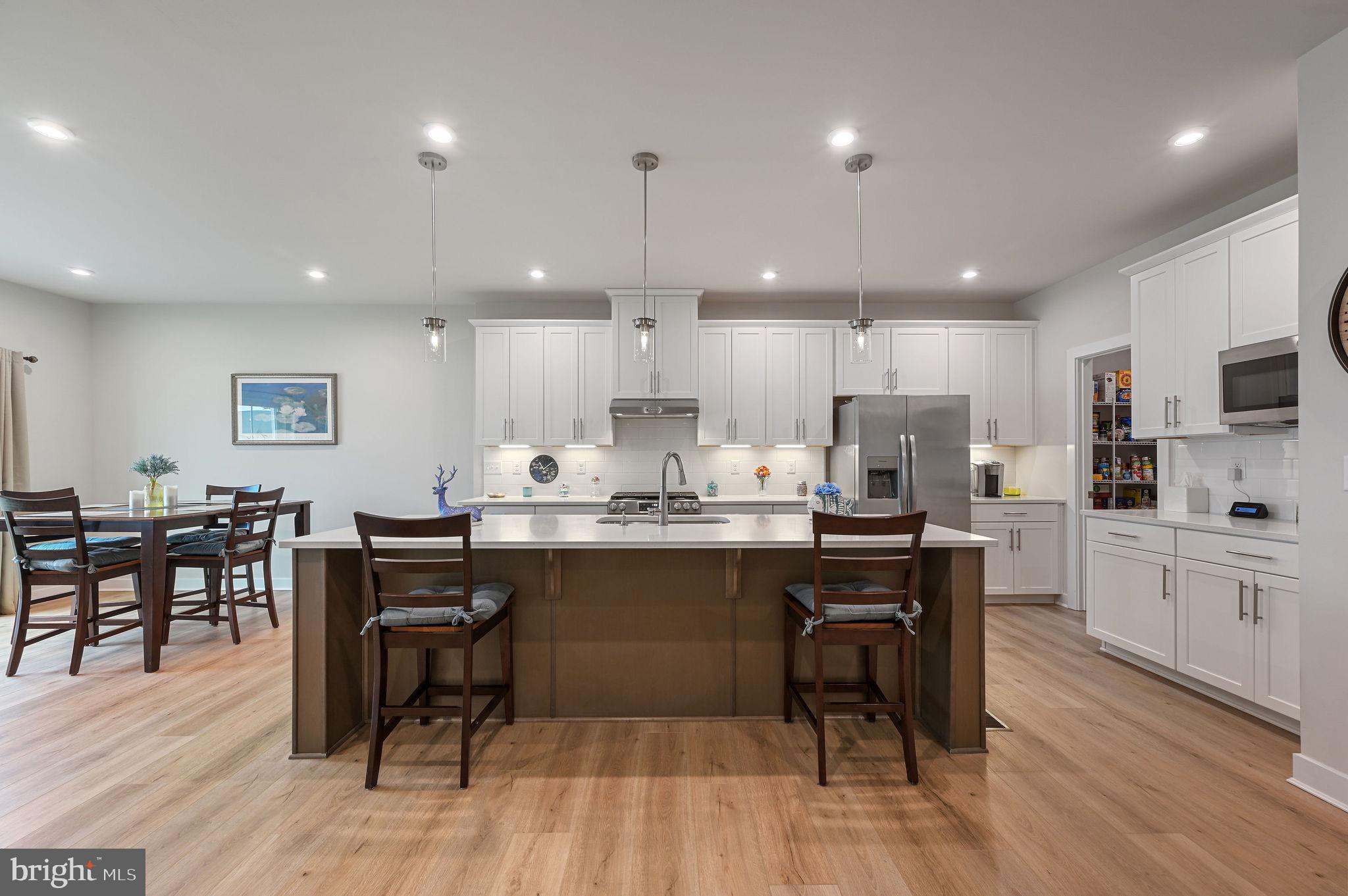 AZALEA WOODS - Residential