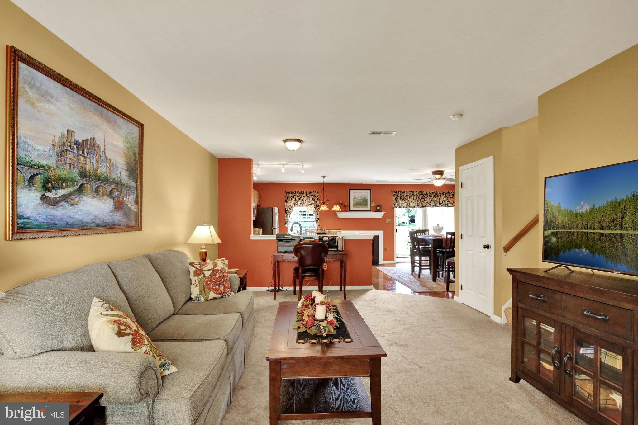 109 HICKORY LANE