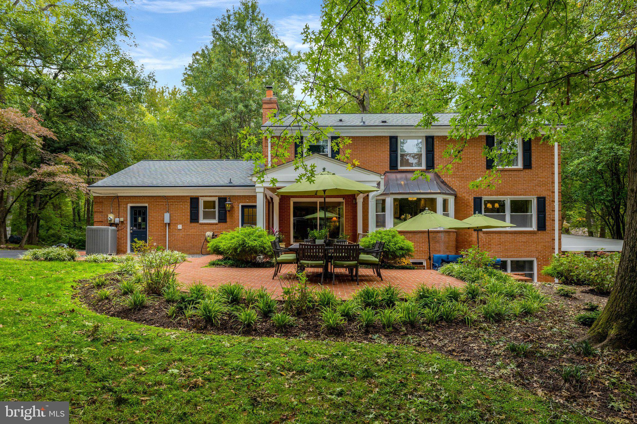 10015 SADDLE ROAD