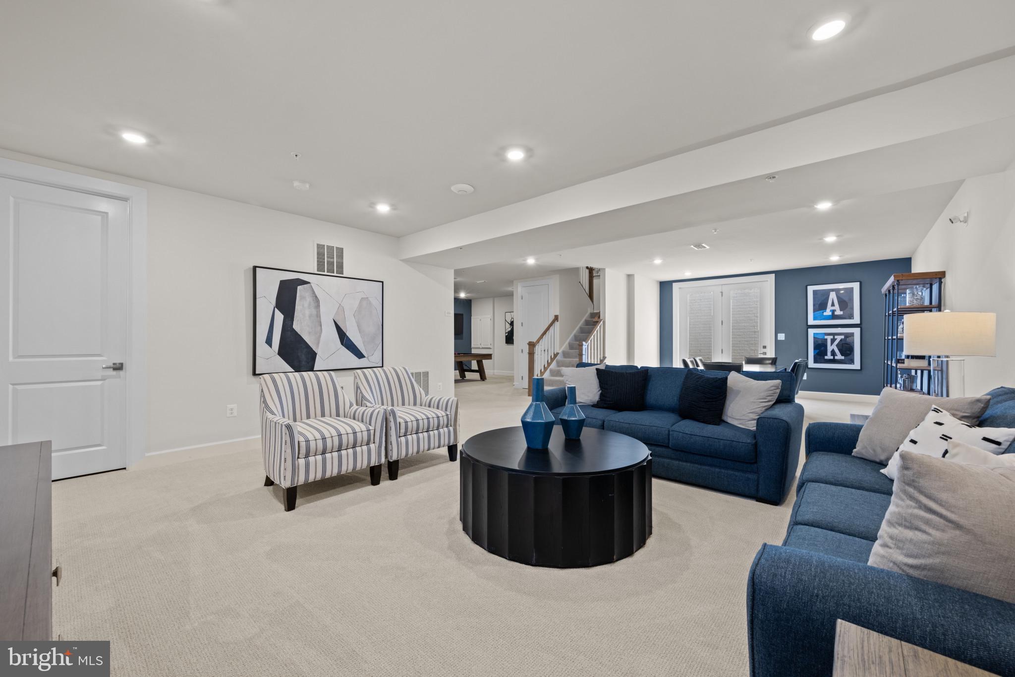 WESTMOUNT - Residential